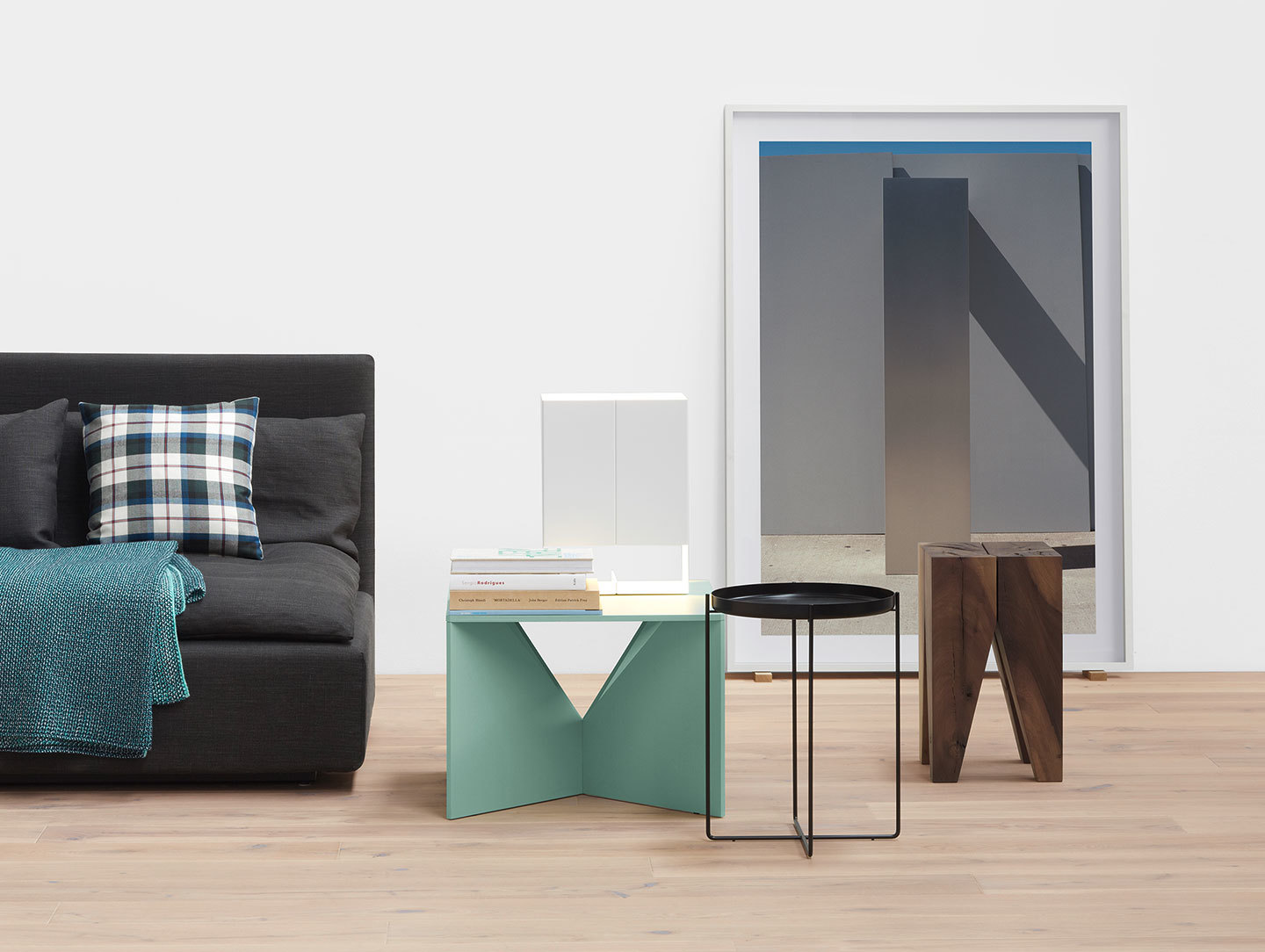 E15 Calvert Coffee Table Mint Ferdinand Kramer