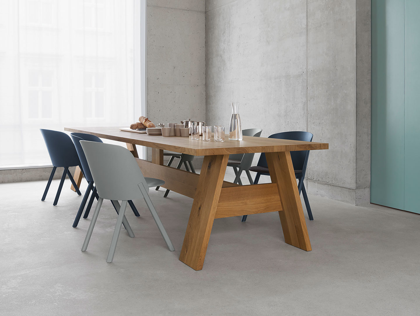 E15 Fayland Table Oak End David Chipperfield