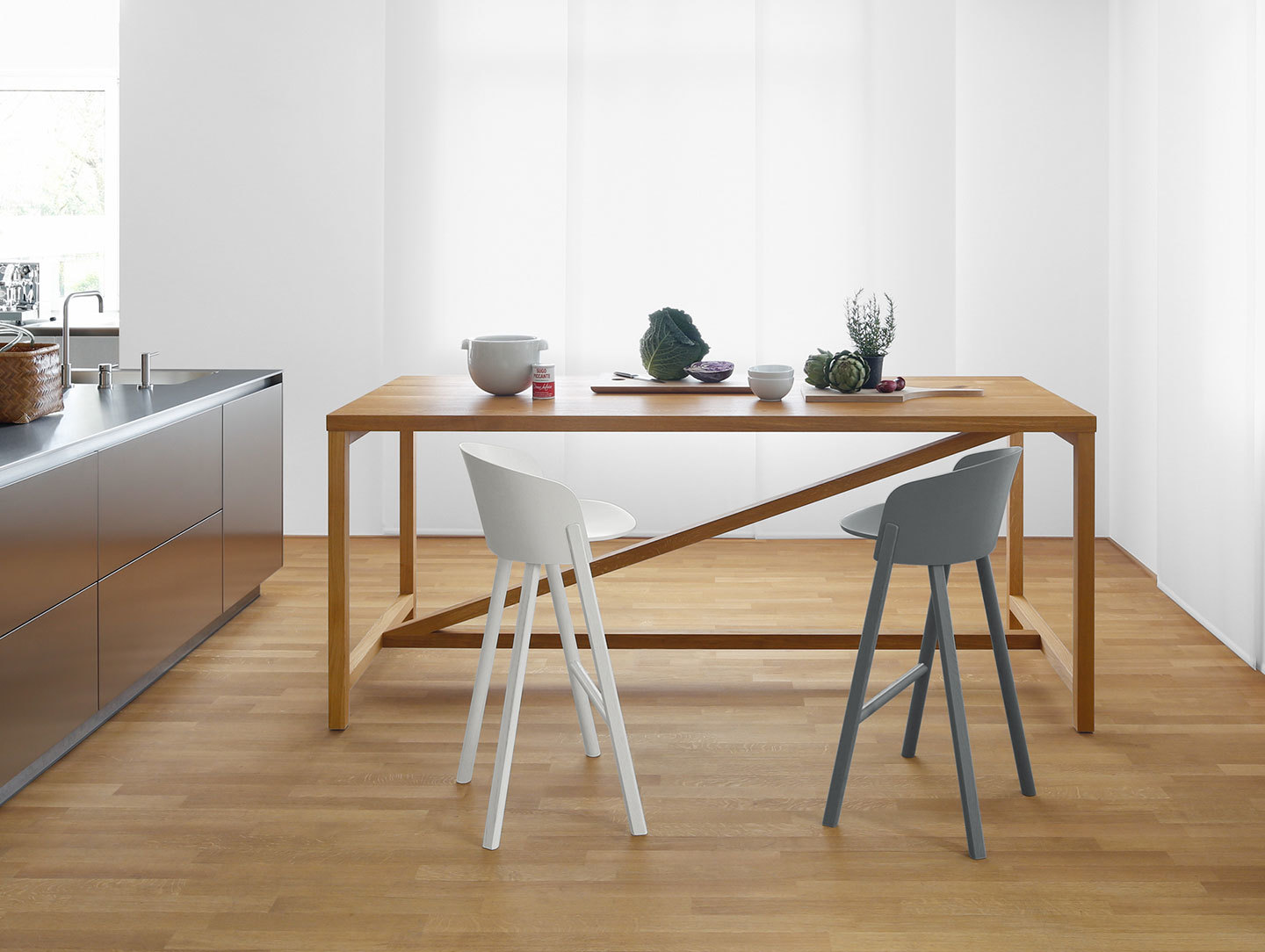 E15 Other Stools Stefan Diez 1