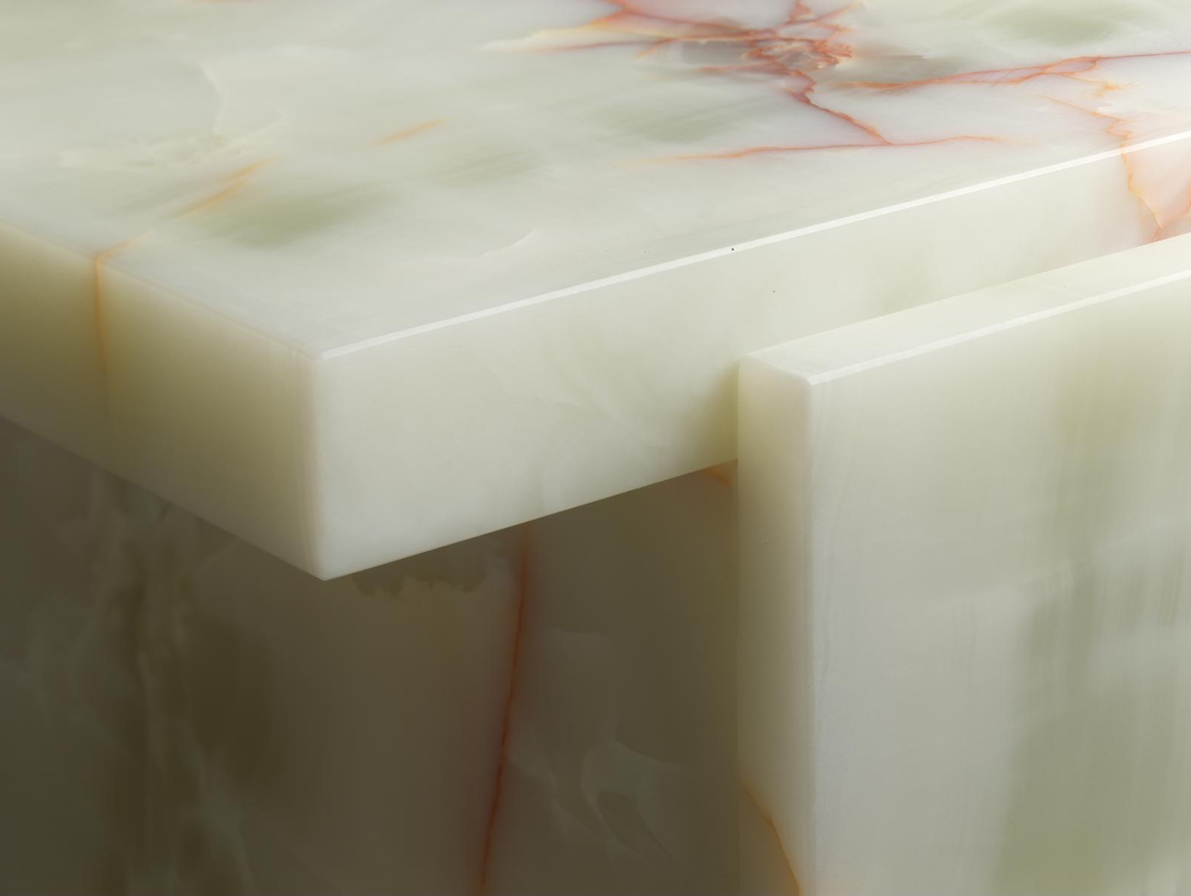 E15 tore onyx table ls 4