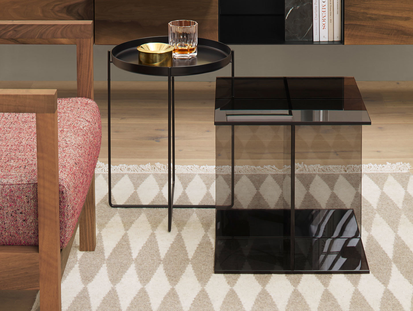 E15 Vier Side Table 2