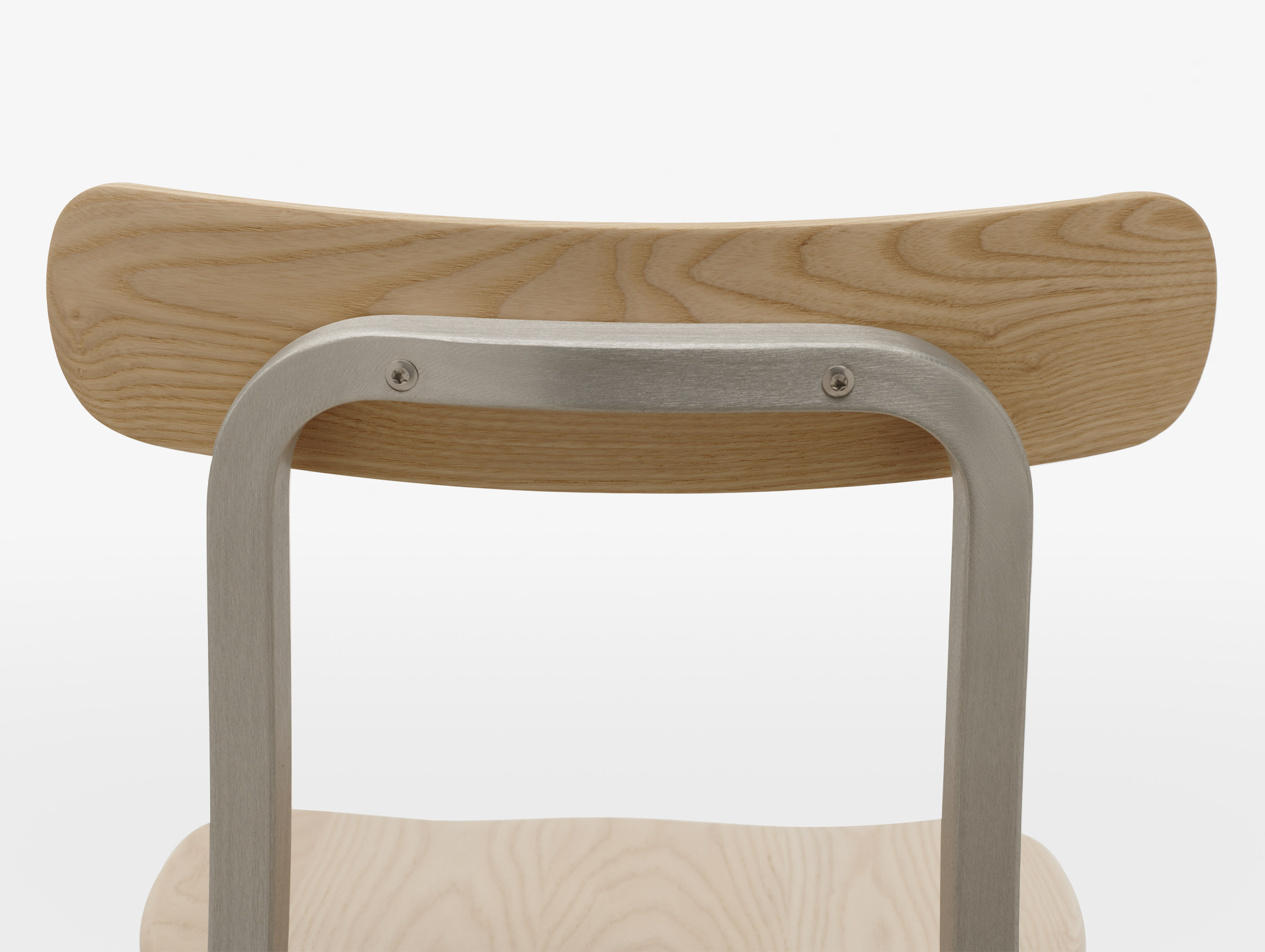 Emeco jasper morrison utility chair lifestyle3