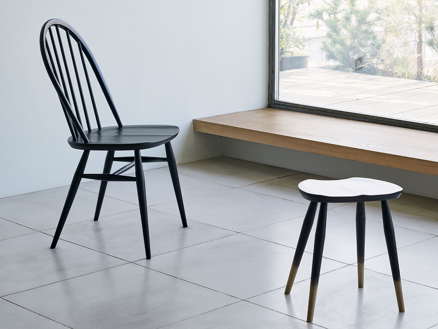 Ercol Windsor Quaker Chair Black Lucian Ercolani