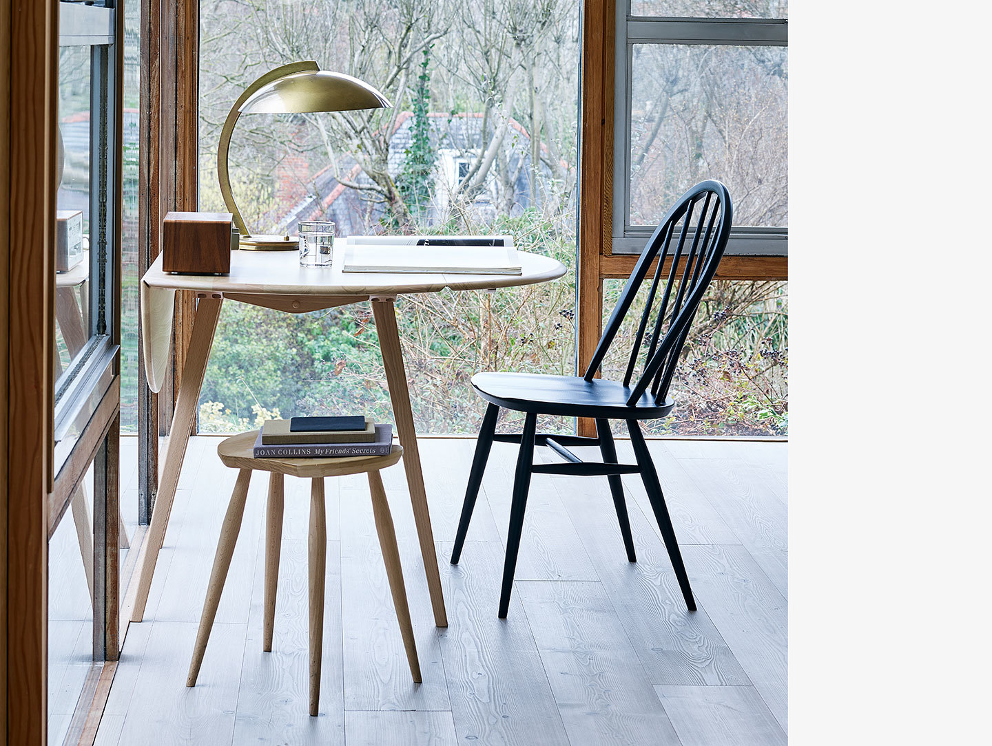 Ercol Windsor Quaker Chair Blk Lucian Ercolani