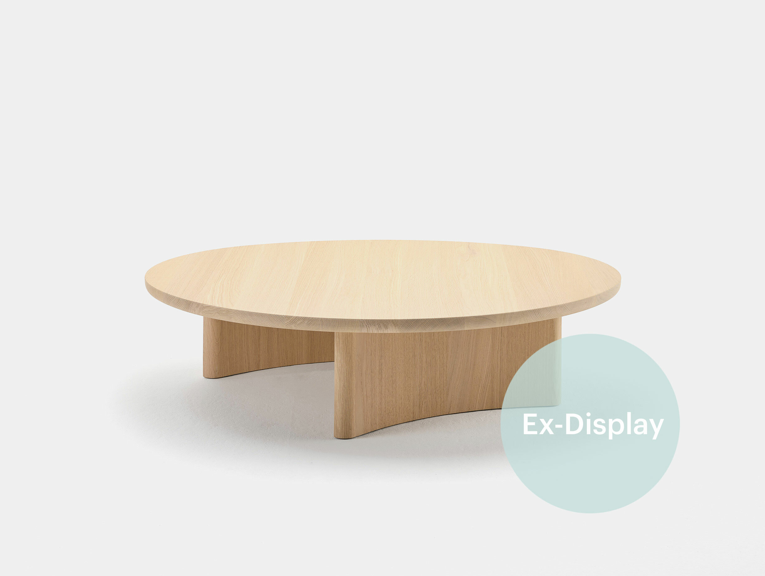 Xdp arco sabine marcelis dew coffee table round low large 2