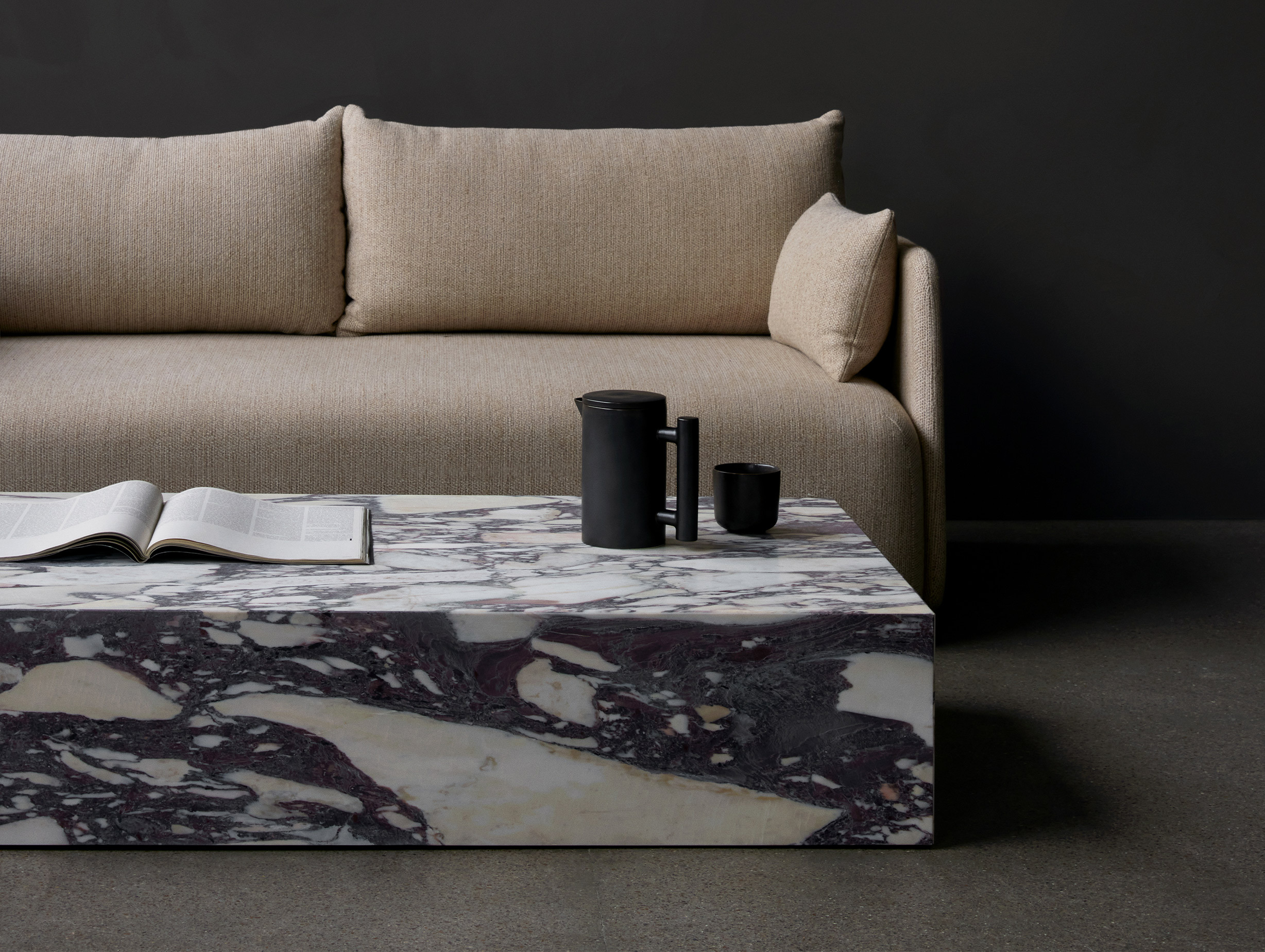 Xdp audo norm architects plinth grande coffee table calacatta viola marble lifestyle2