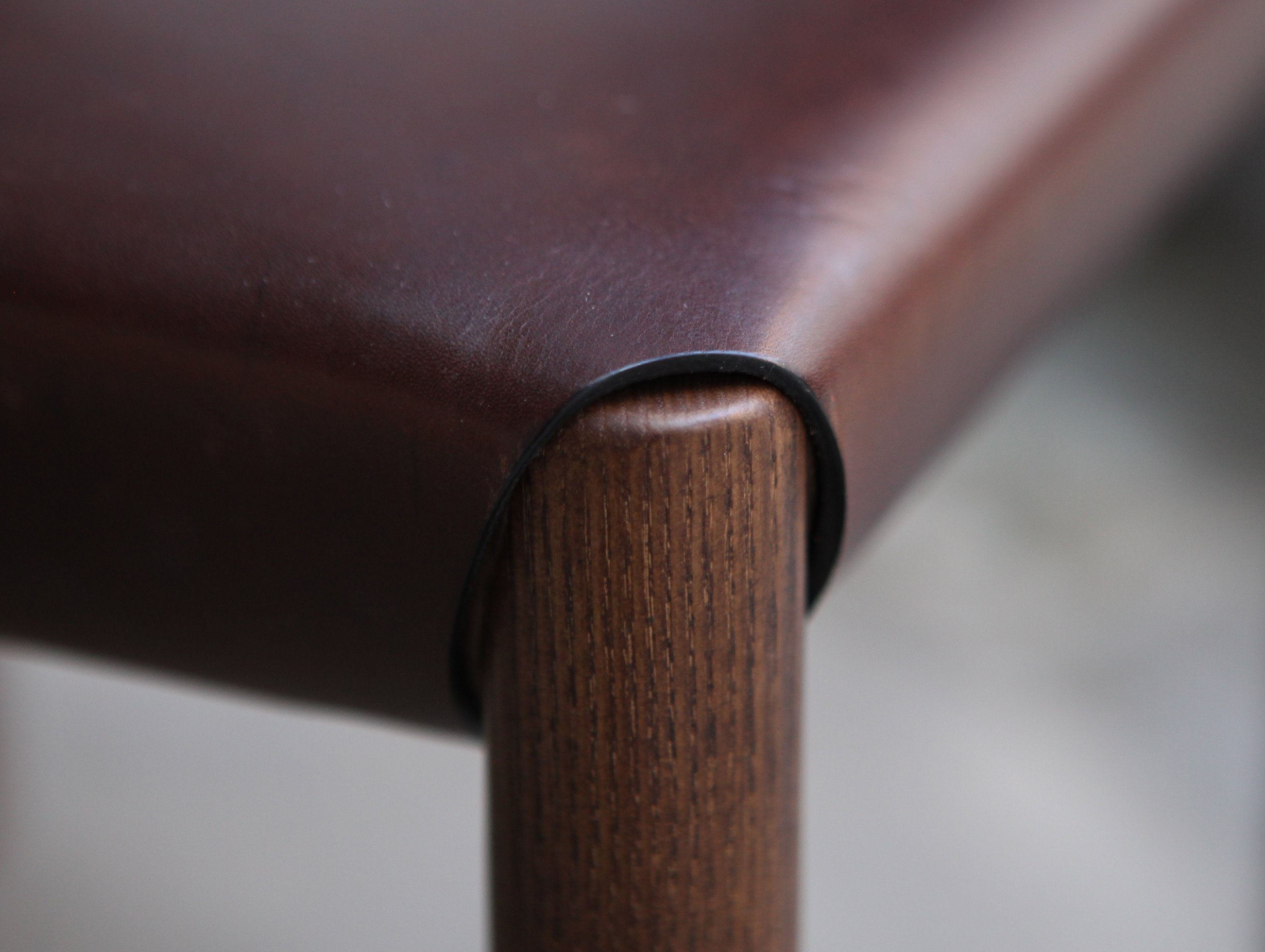 Xdp bensen stax dining chair walnut brown leather lifestyle