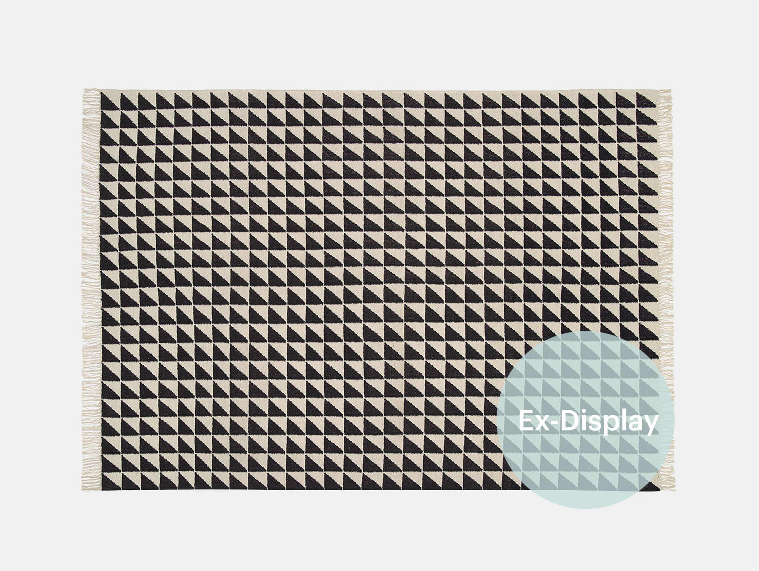 Xdp e15 furniture philipp mainzer iza rug