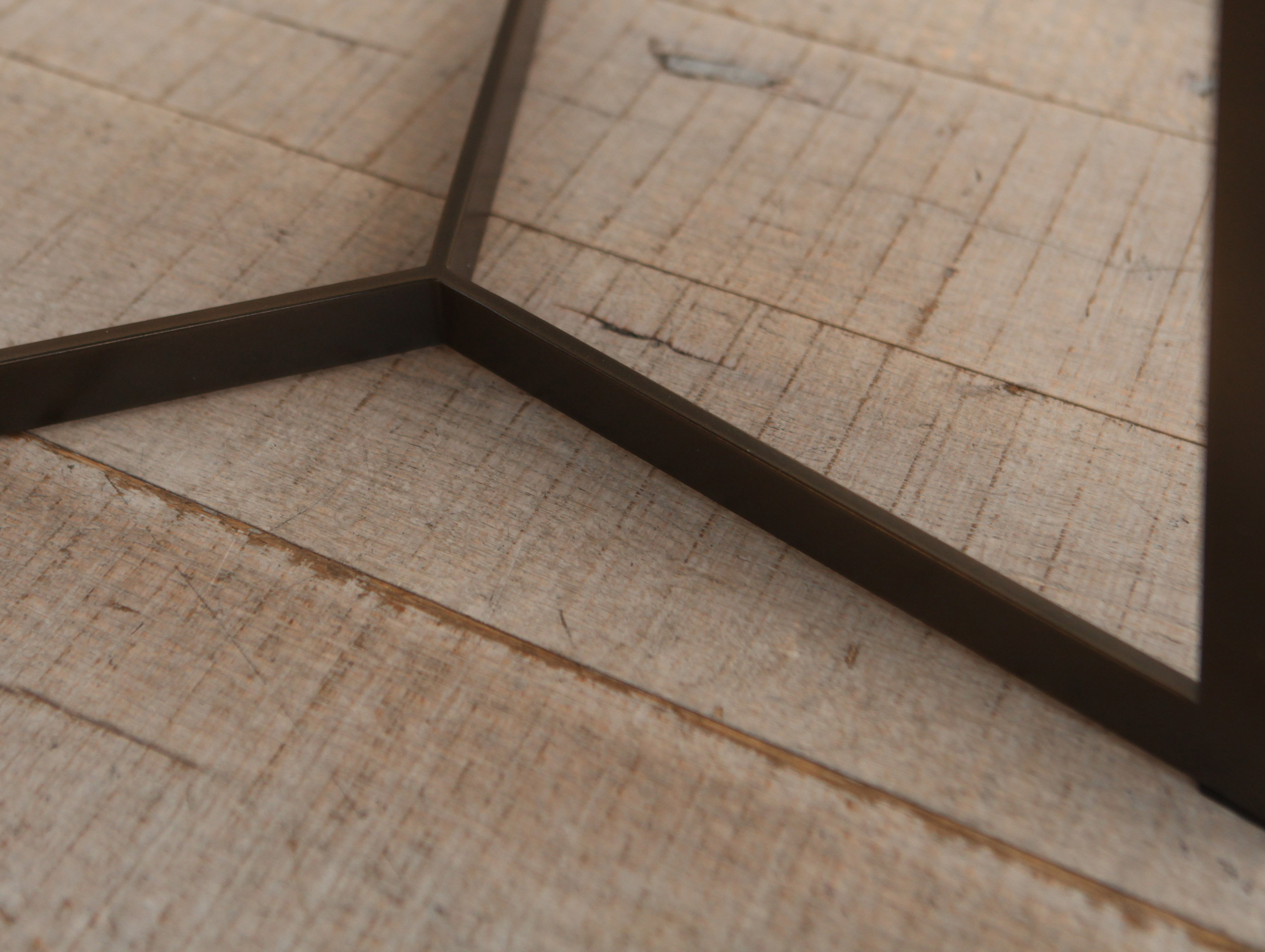 Xdp lema studio karios sign side table lifestyle2