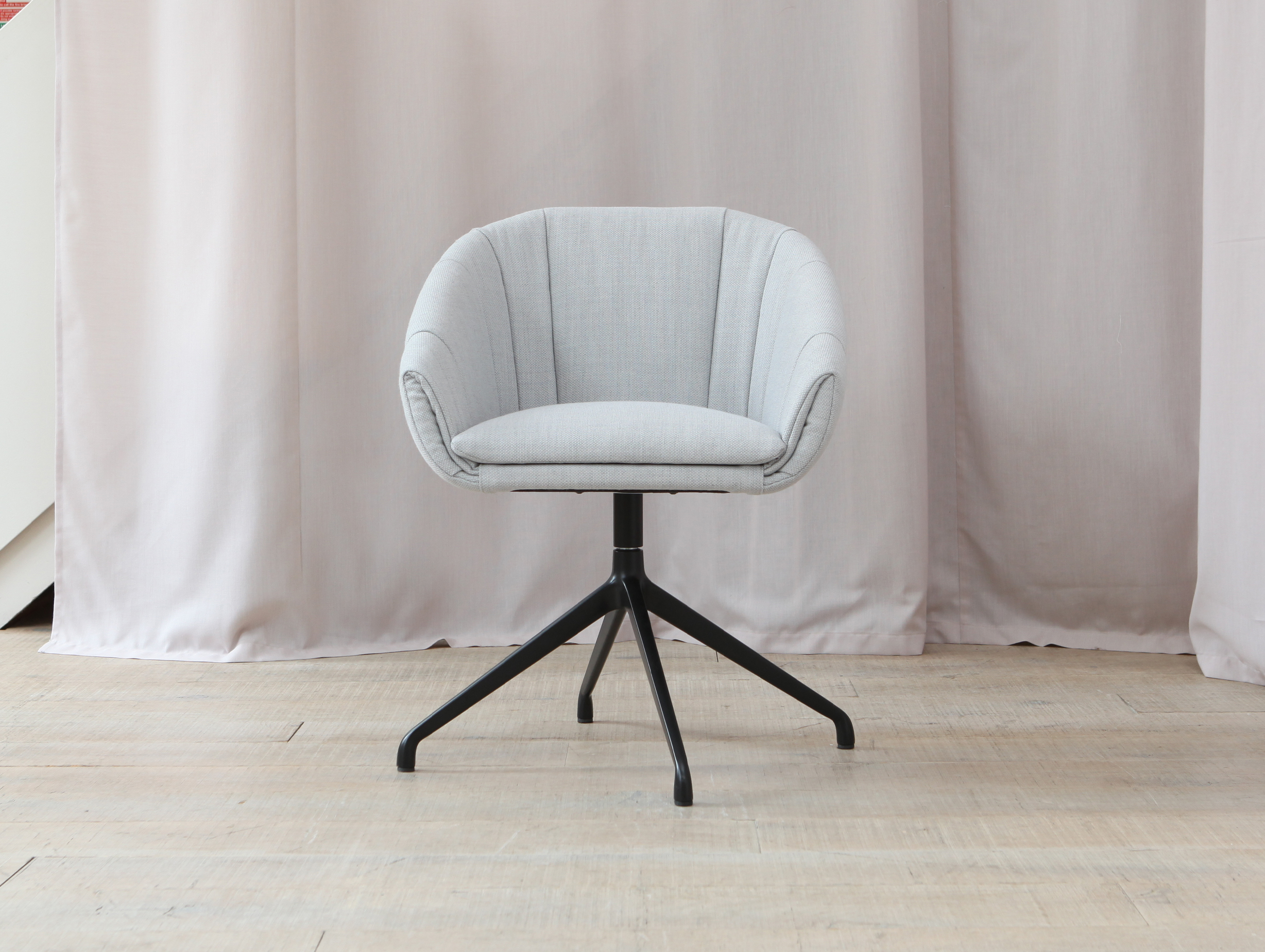 Xdp montis luna swivel chair 2