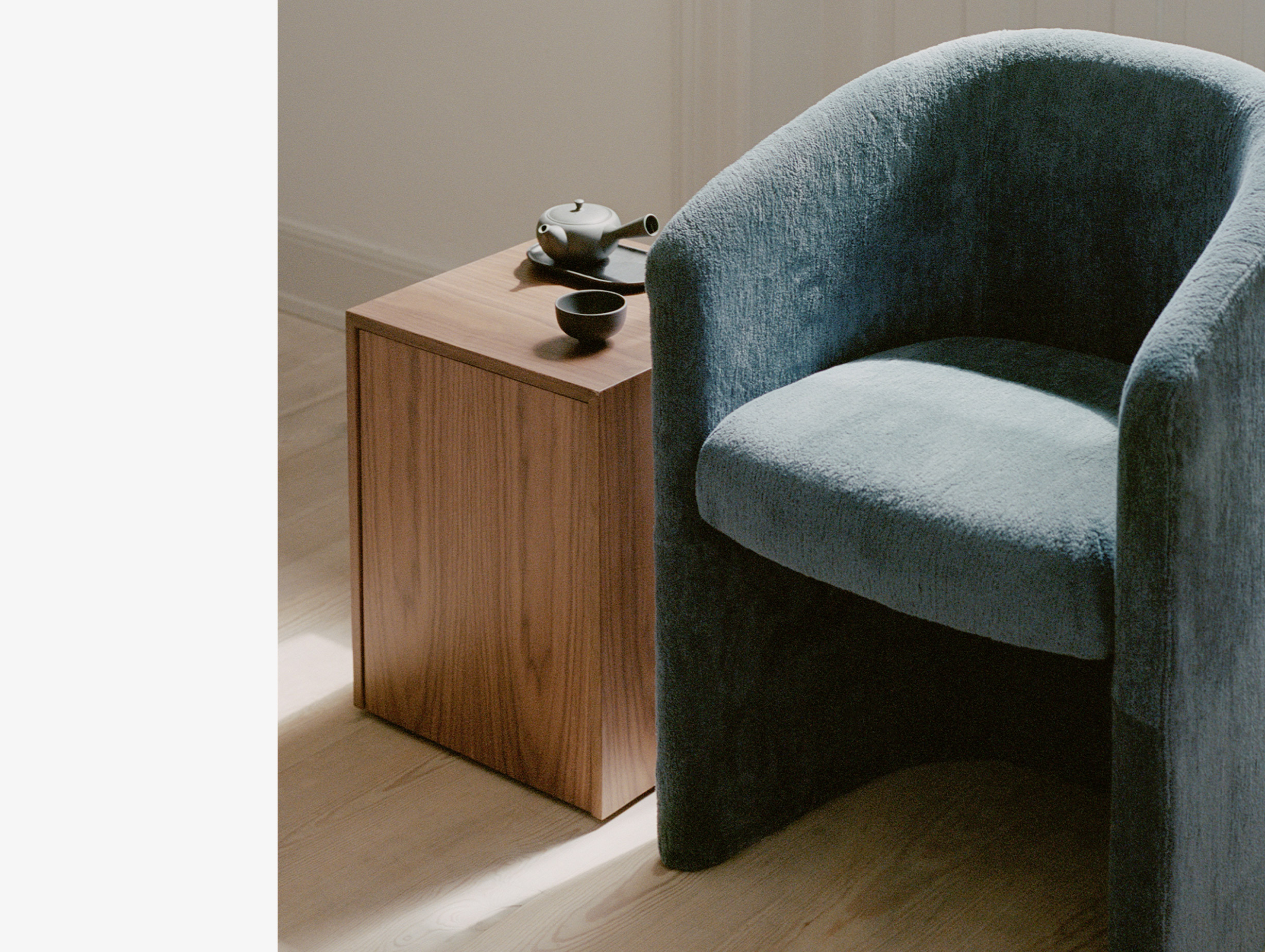 Xdp new works lim lu mass side table with drawer walnut3