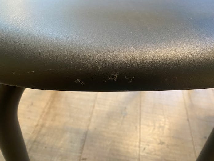 Xdp parrish chair damage 1