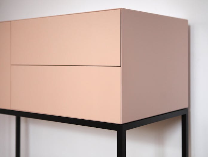 Xdp pastoe vision sideboard pink lifestyle5