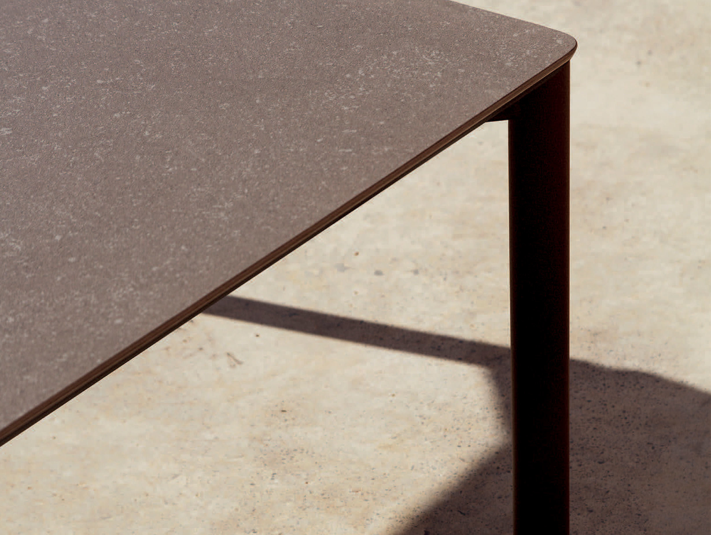 Expormim bare coffee table story 2