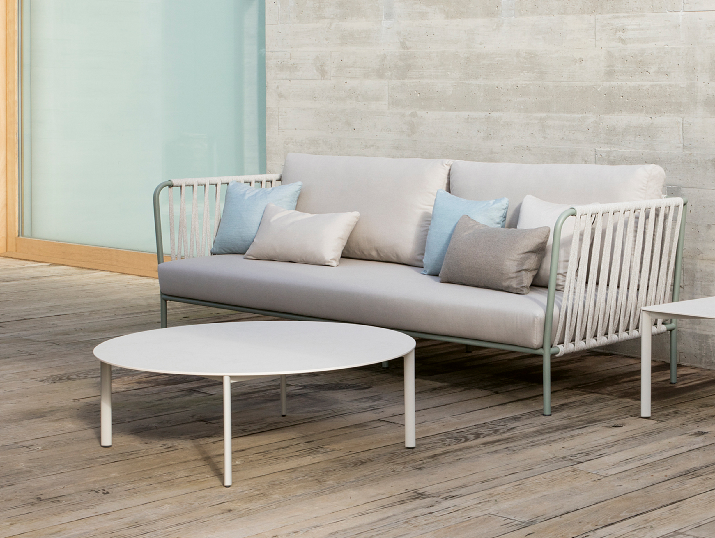 Expormim bare coffee table story 4