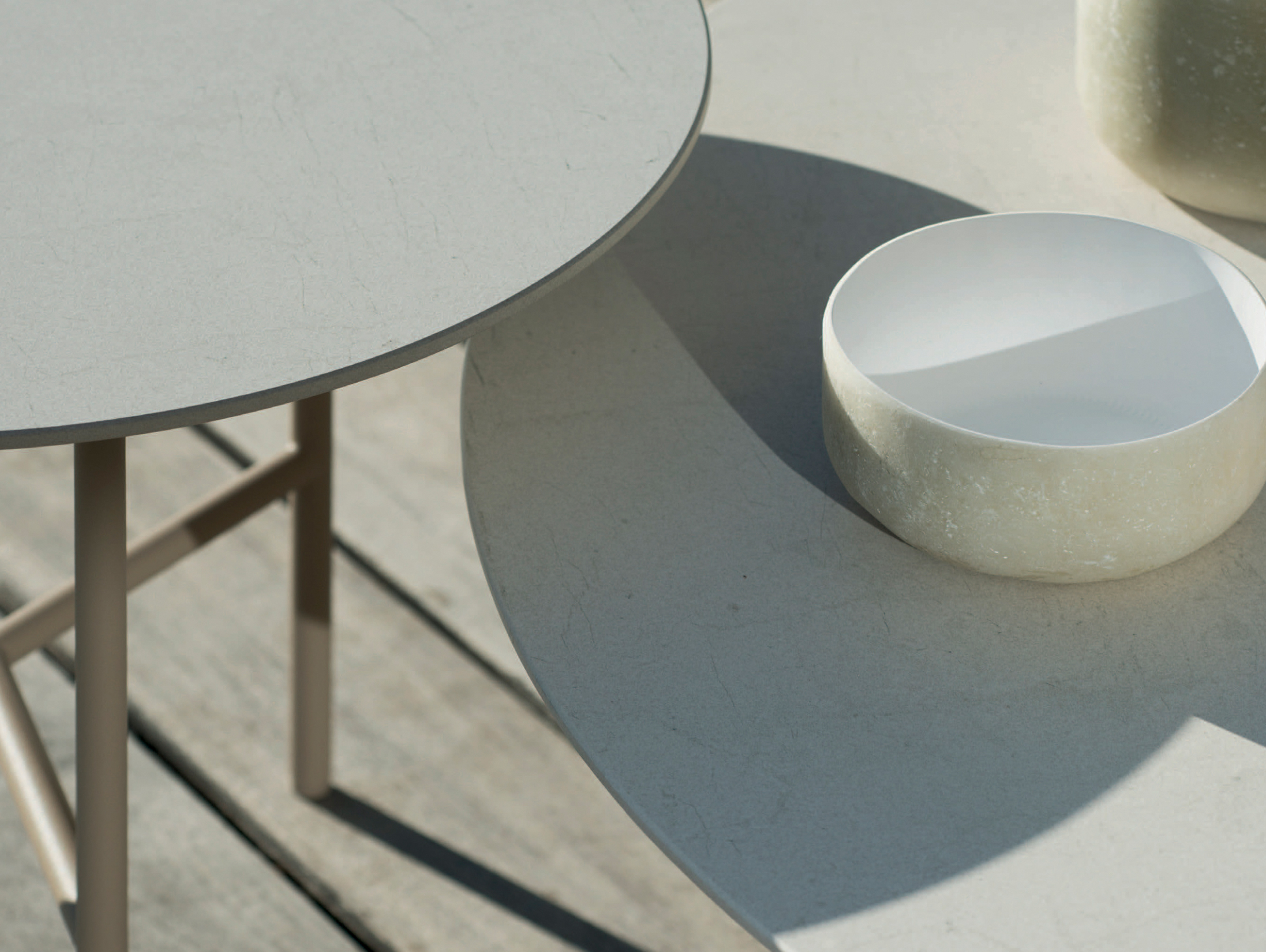 Expormim bare coffee table story 6