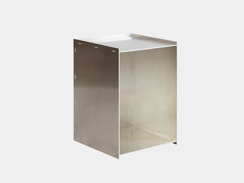 Frama rivet box table 1 Frama rivet box table 1