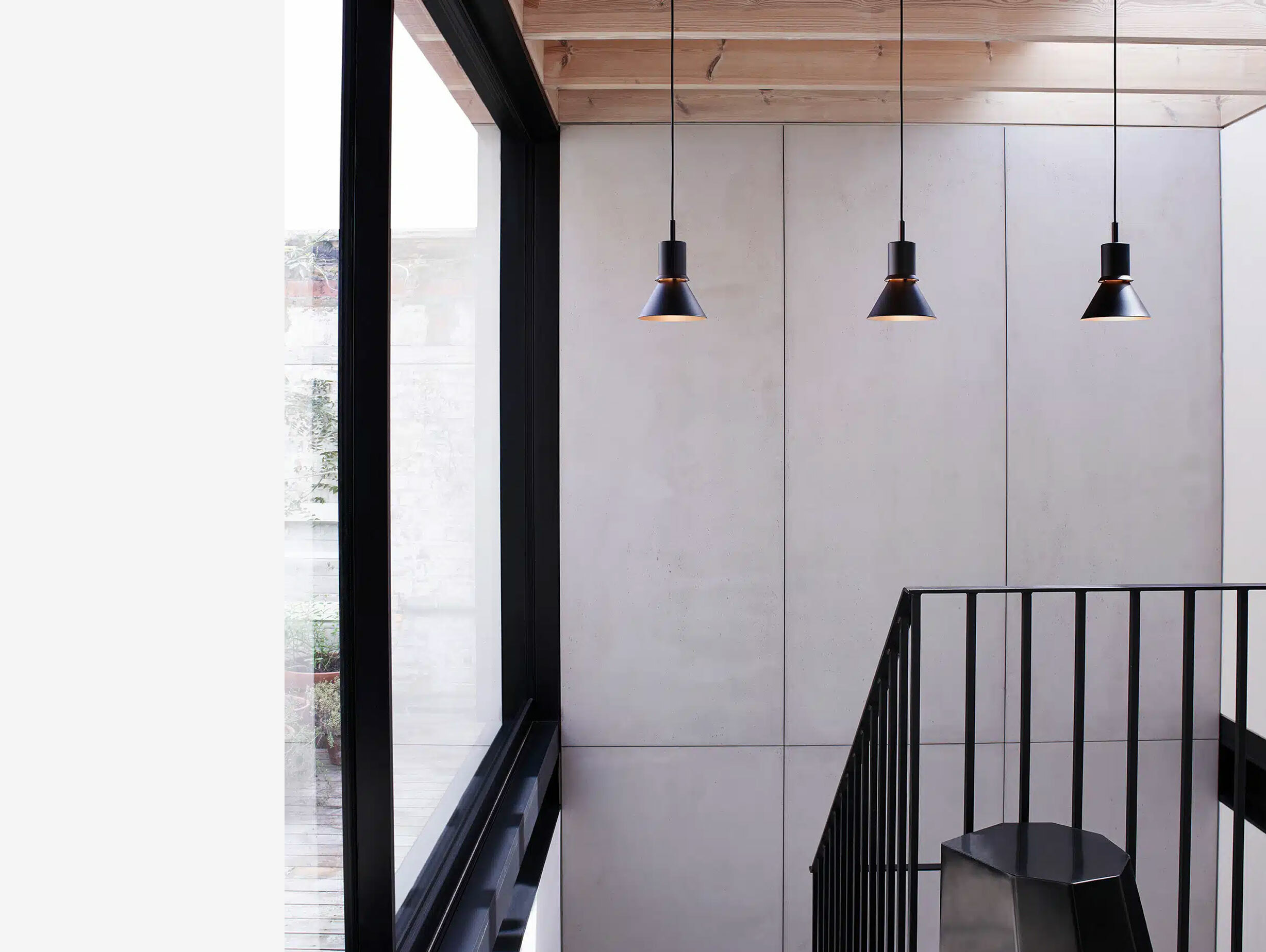 Anglepoise type 80 black story 1