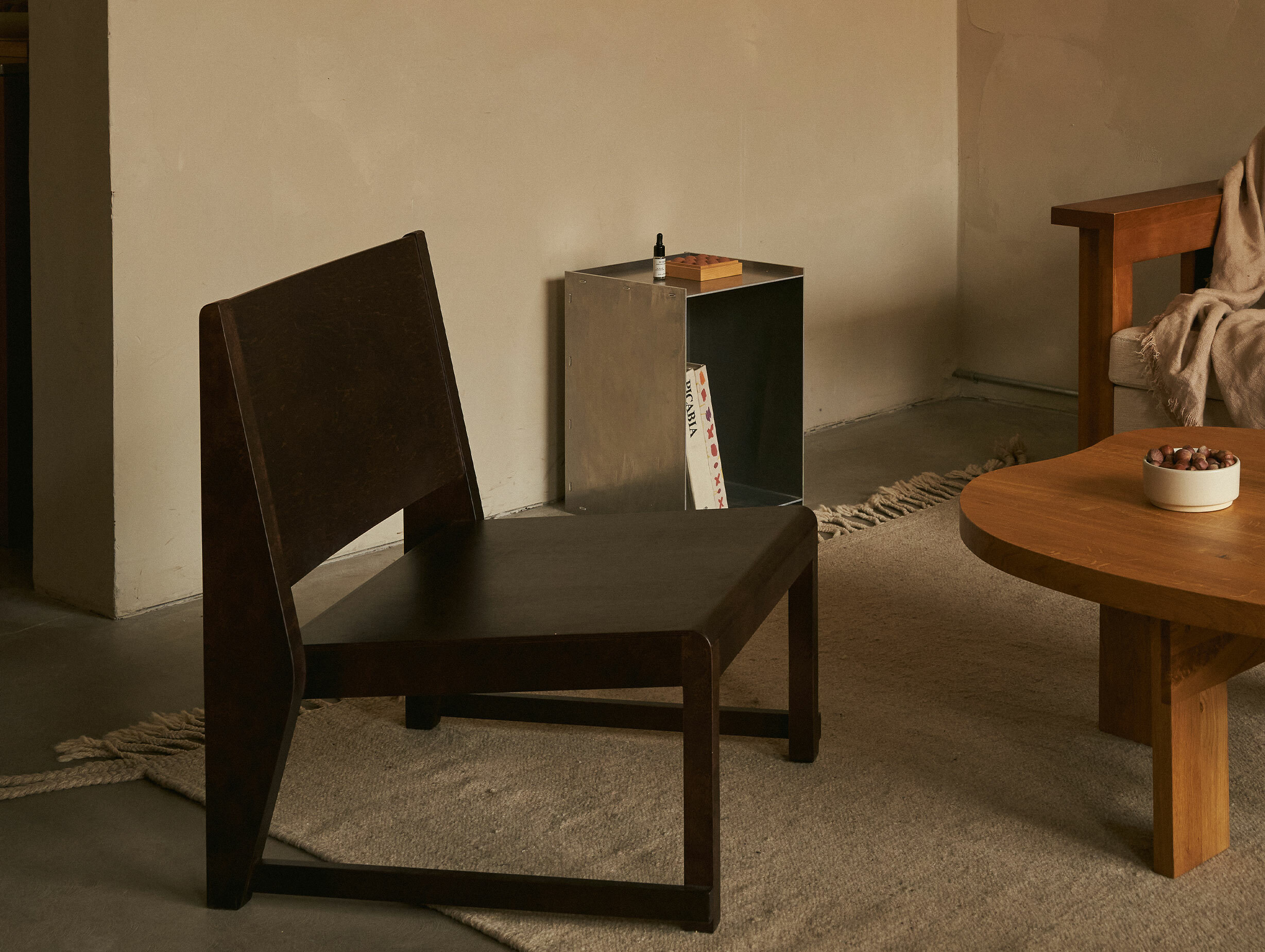 Frama easy chair 01 story 1