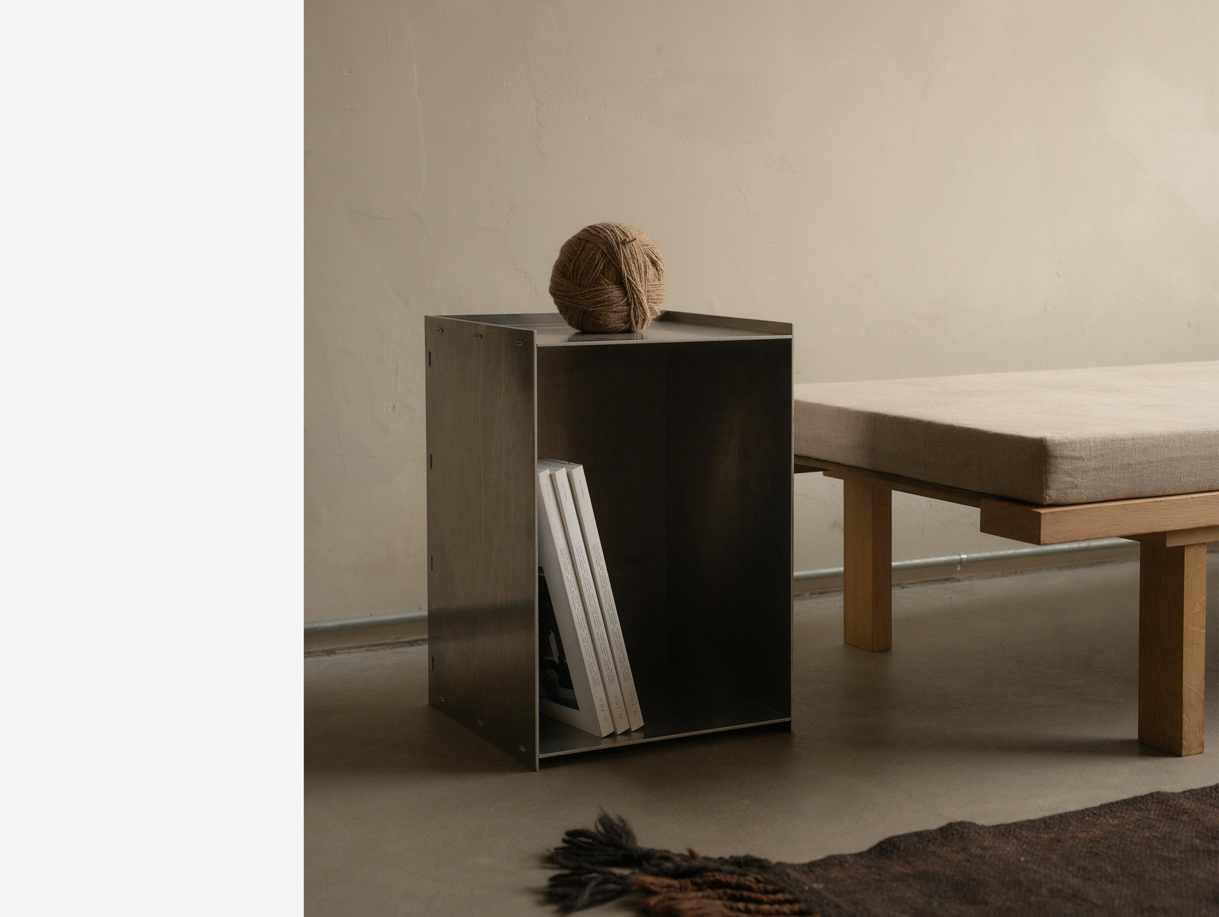 Frama rivet box table story 1