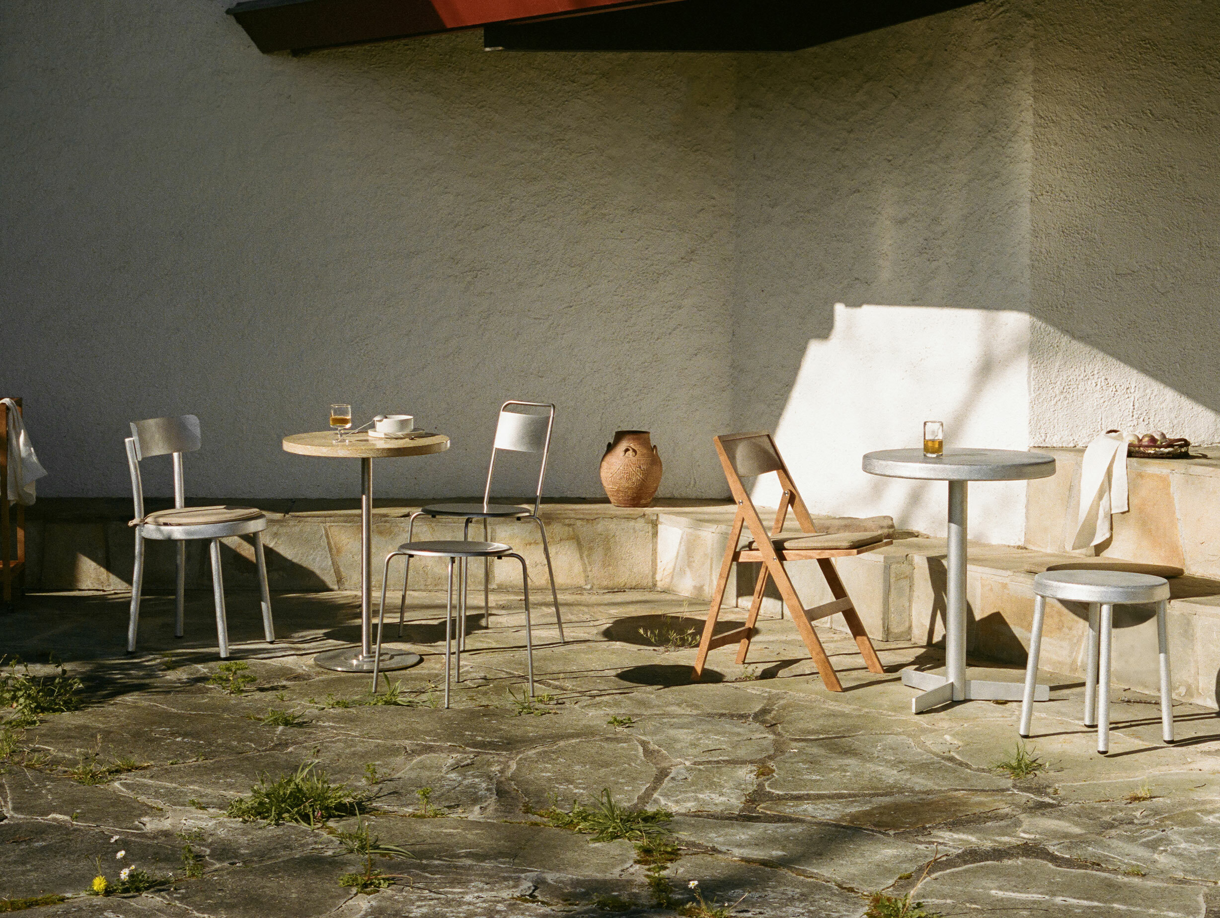 Frama troels grum schwensen petit rond chair story 1