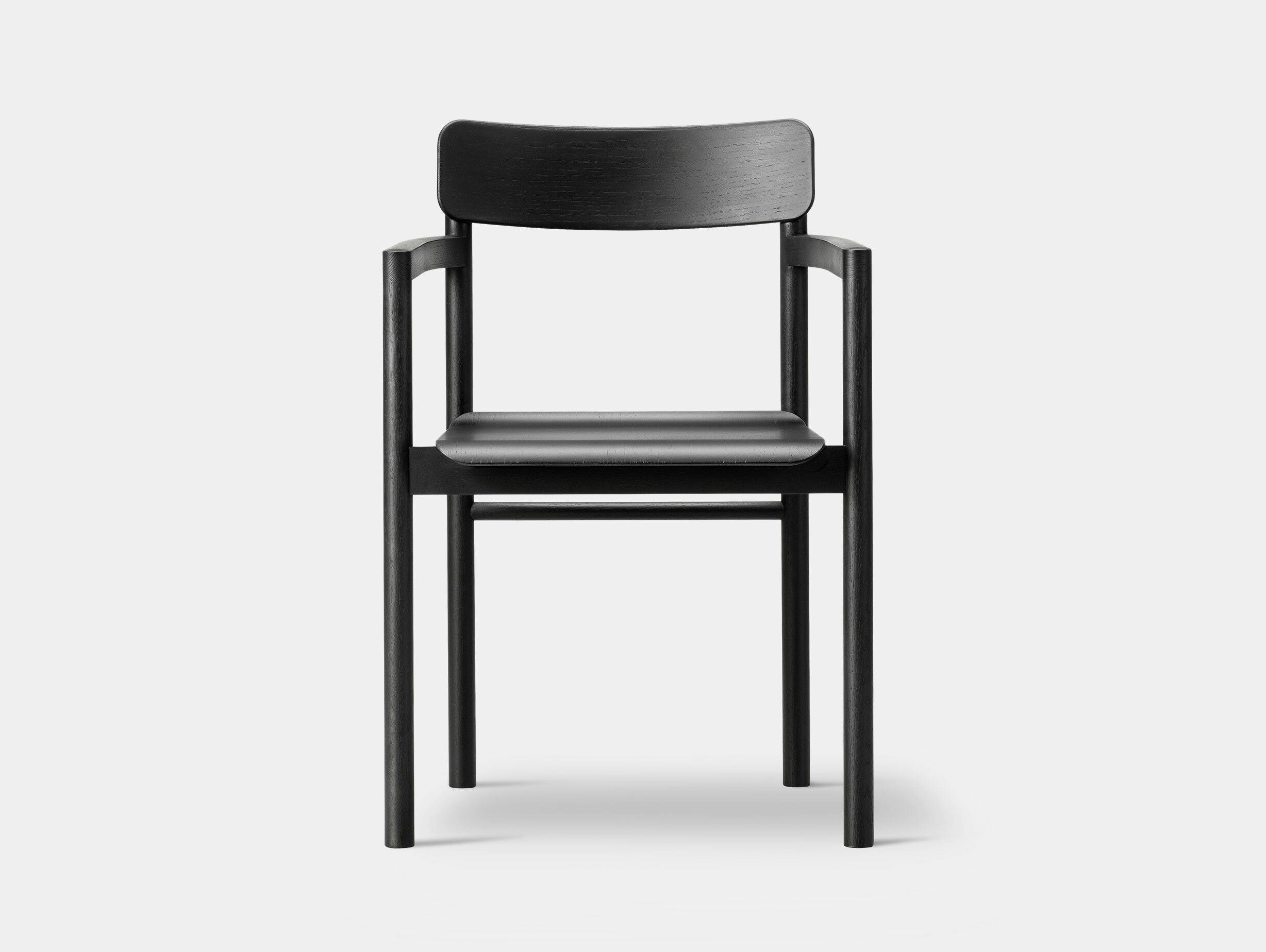 Post Chair black oak front Cecilie Manz 2
