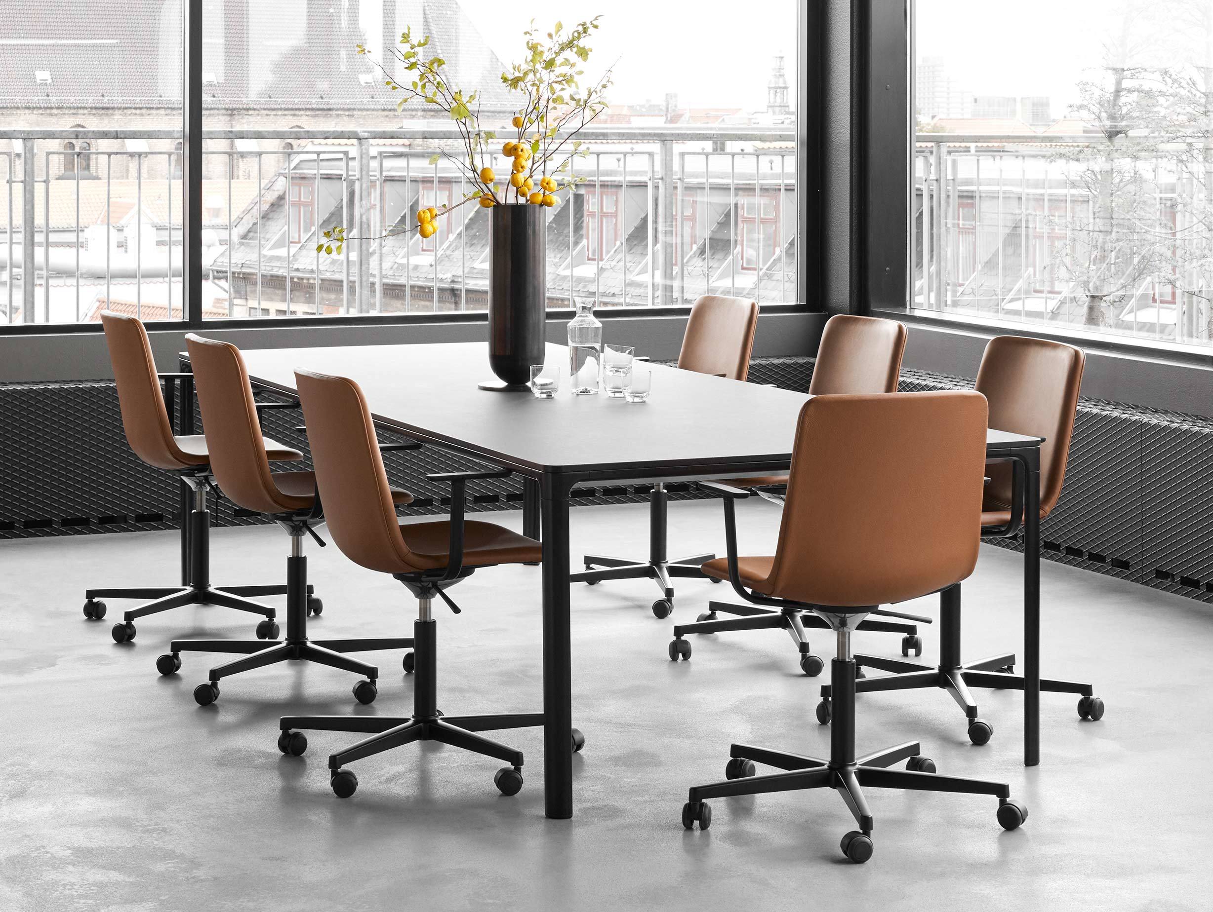 Fredericia pato chair swivel castor base lifestyle 3