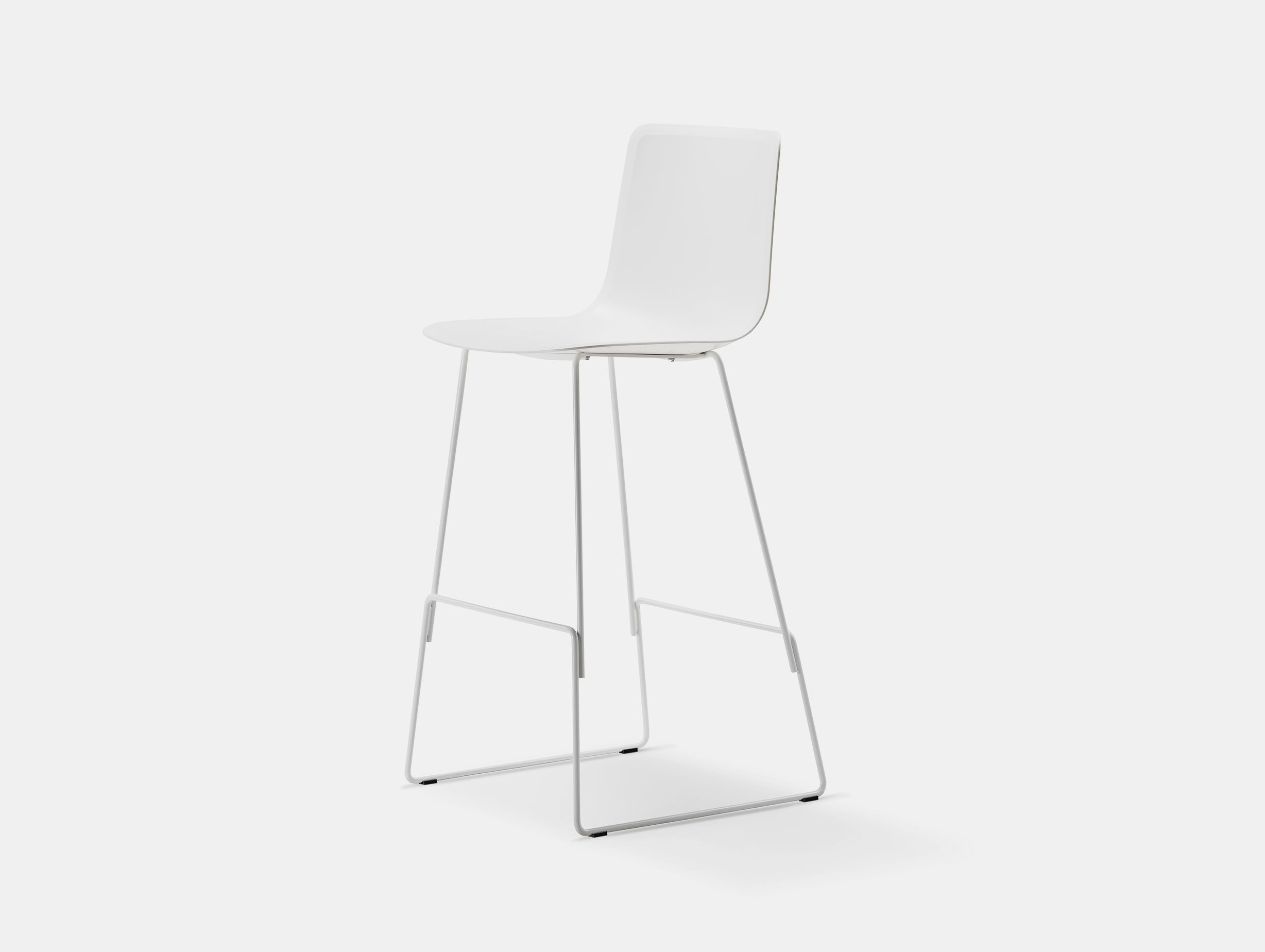 Fredericia Pato Sledge Bar Stool White Side