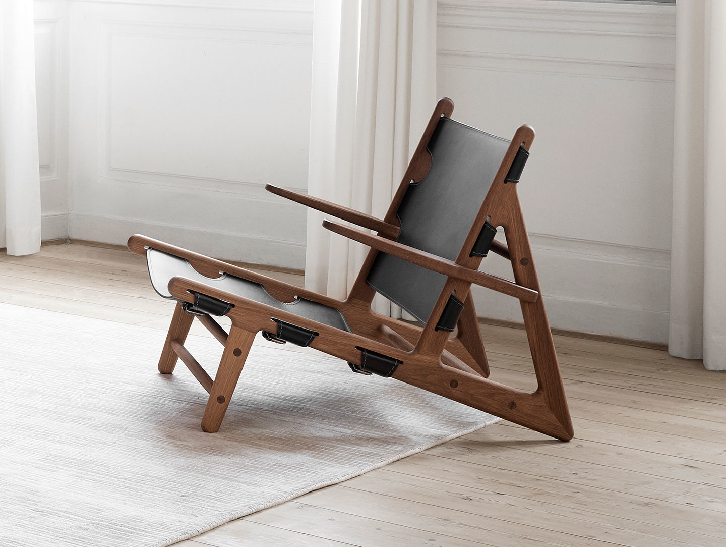 Fredericia Hunting Chair Walnut Black Borge Mogensen