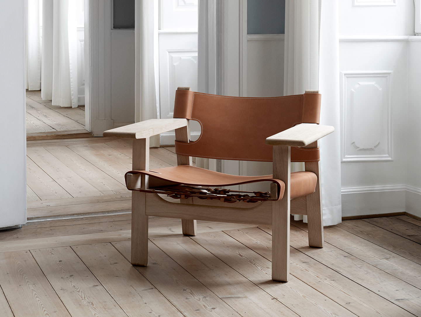 Fredericia Spanish Chair Soaped Oak Nat Leather 2 Borge Mogensen