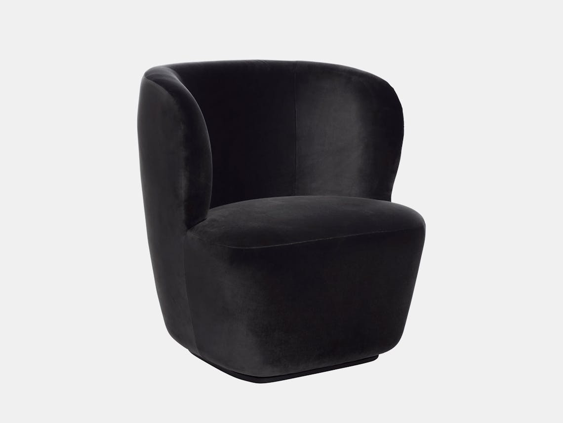 Gubi Stay Lounge Chair Velvet 130 Space Copenhagen