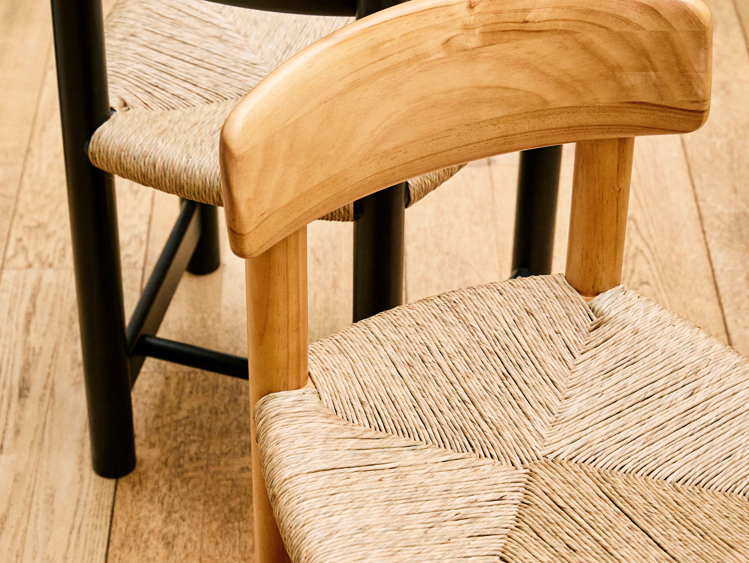 Gubi rainer daumiller daumiller side chair lifestyle2