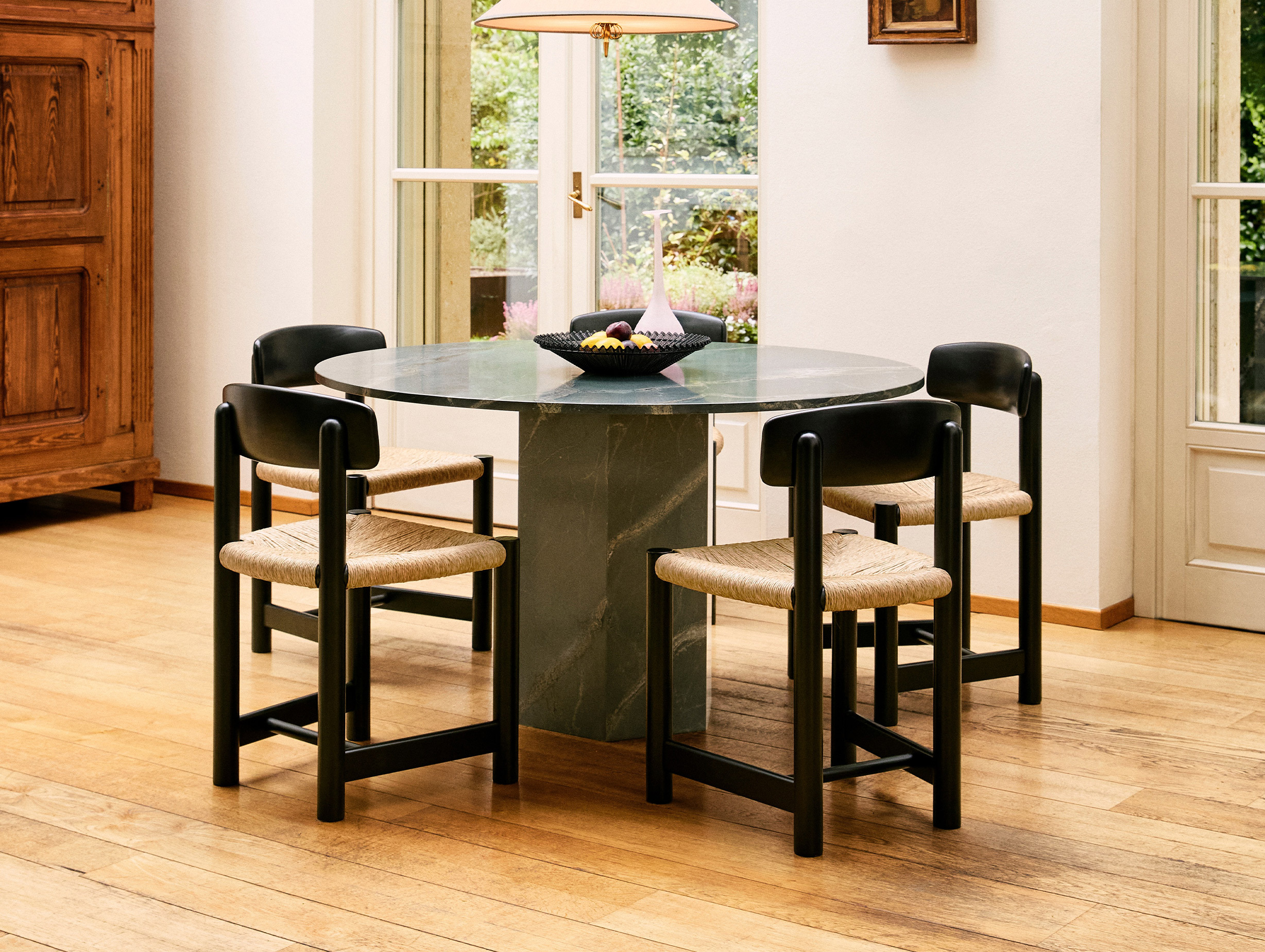 Gubi rainer daumiller daumiller side chair lifestyle3