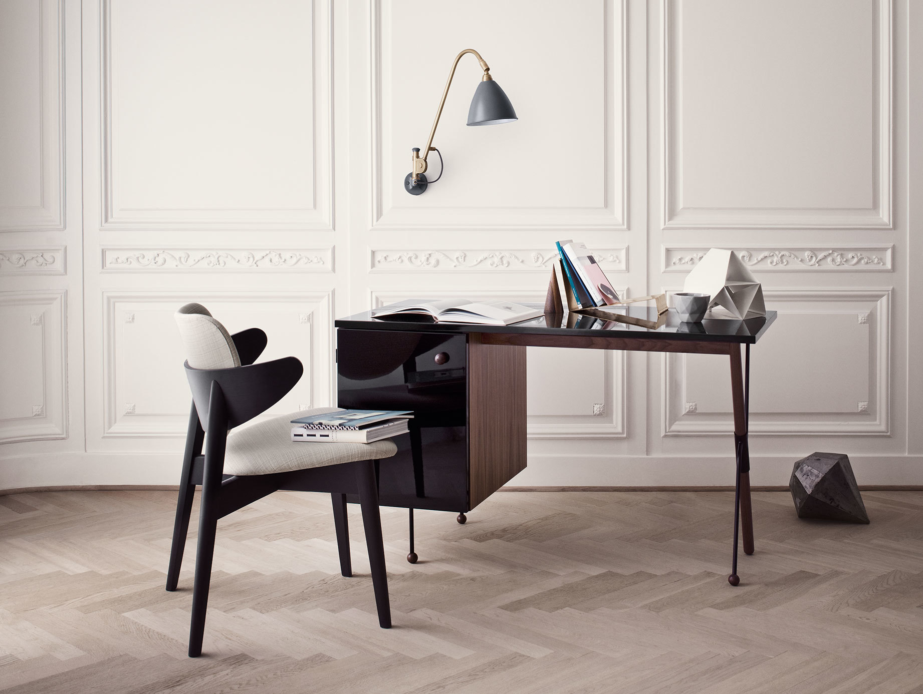 Gubi Bl6 Wall Lamp Brass Grey Grossman Desk