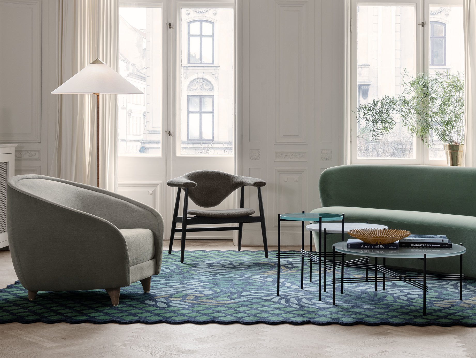 Gubi 9602 floor lamp situ 2