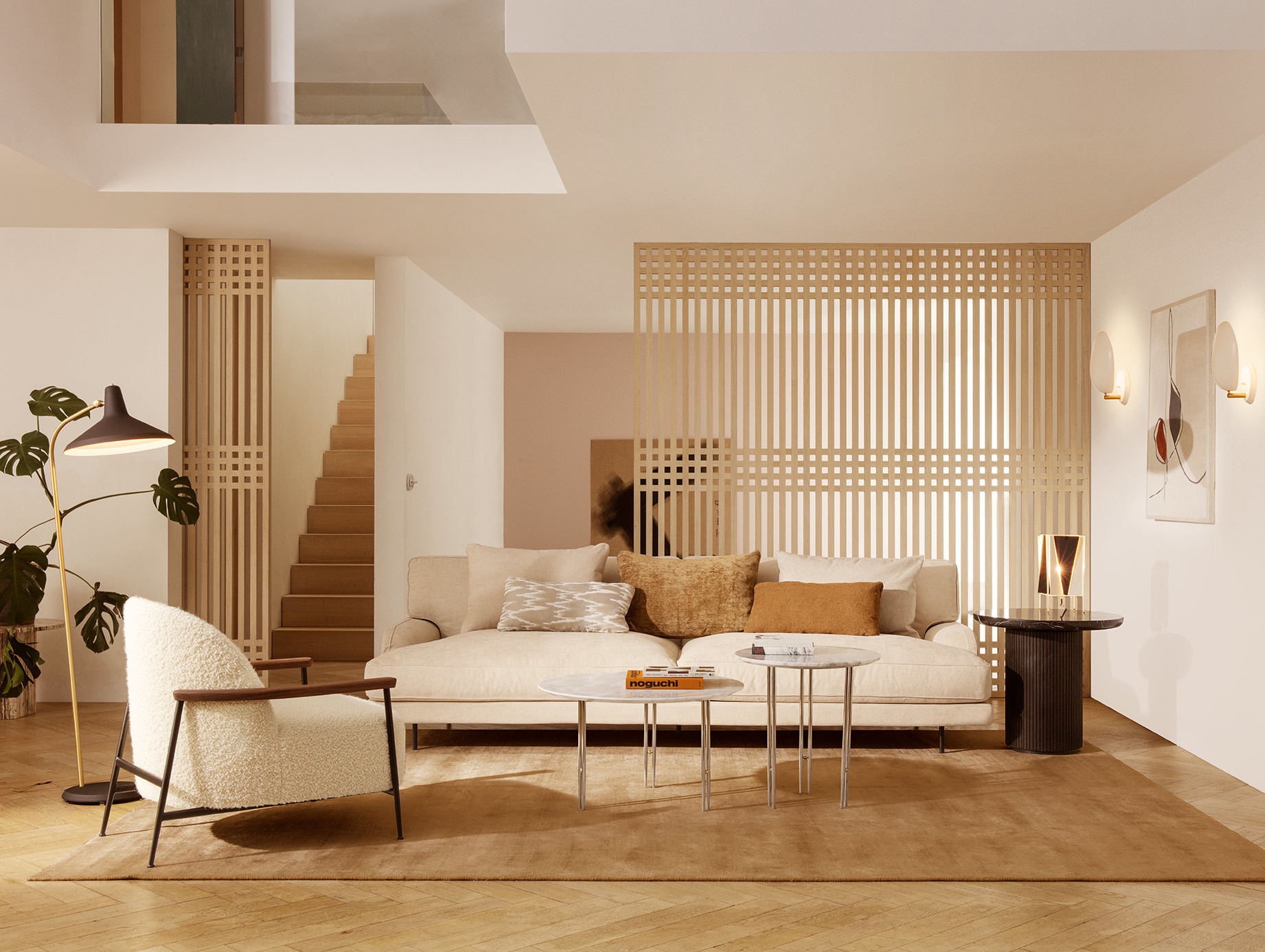 Gubi flaneur sofa lifestyle 3