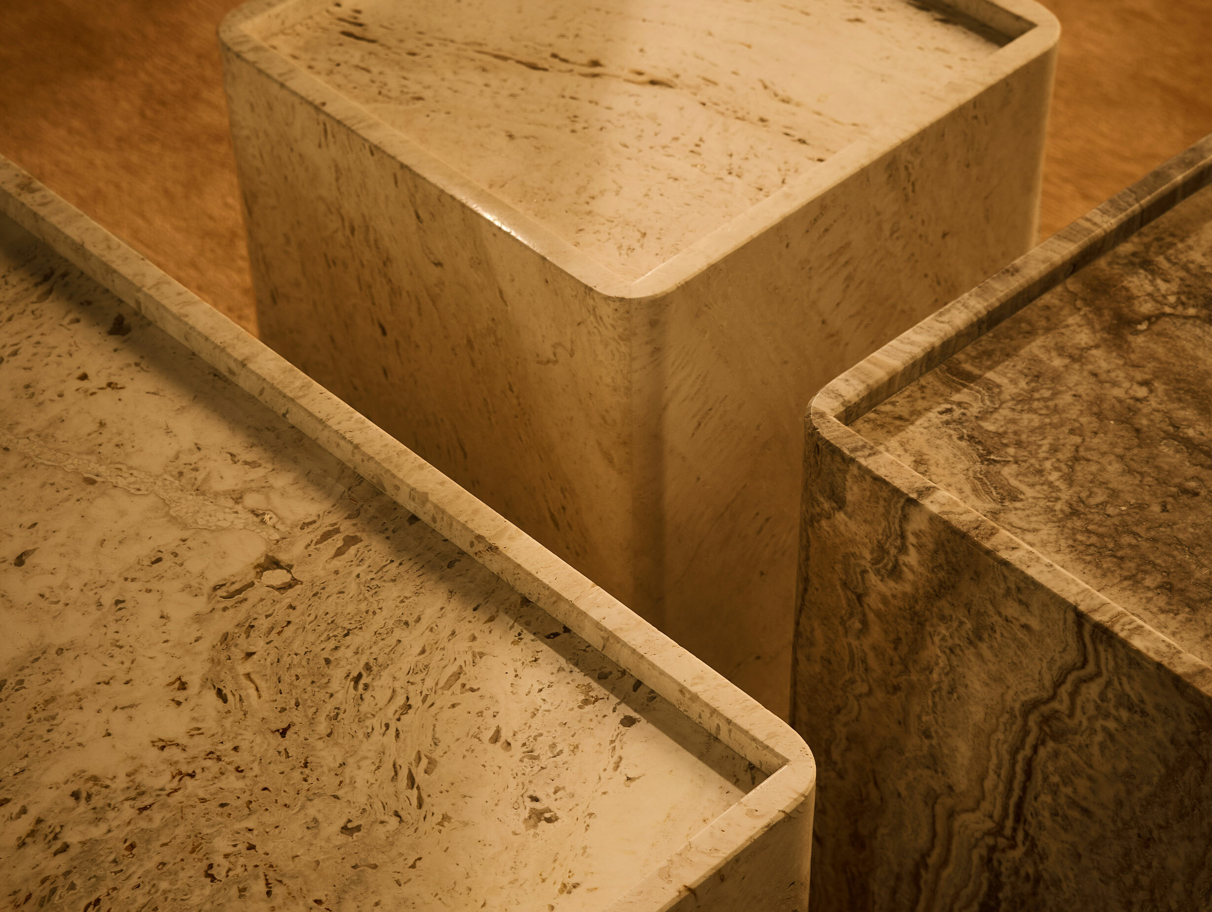 Gubi gamfratesi pietra table story 3