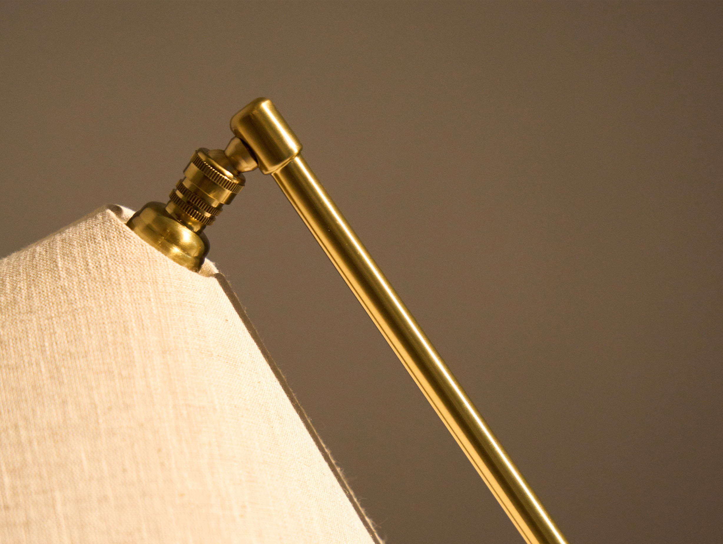 Gubi greta grossman grashoppa table lamp canvas lifestyle5