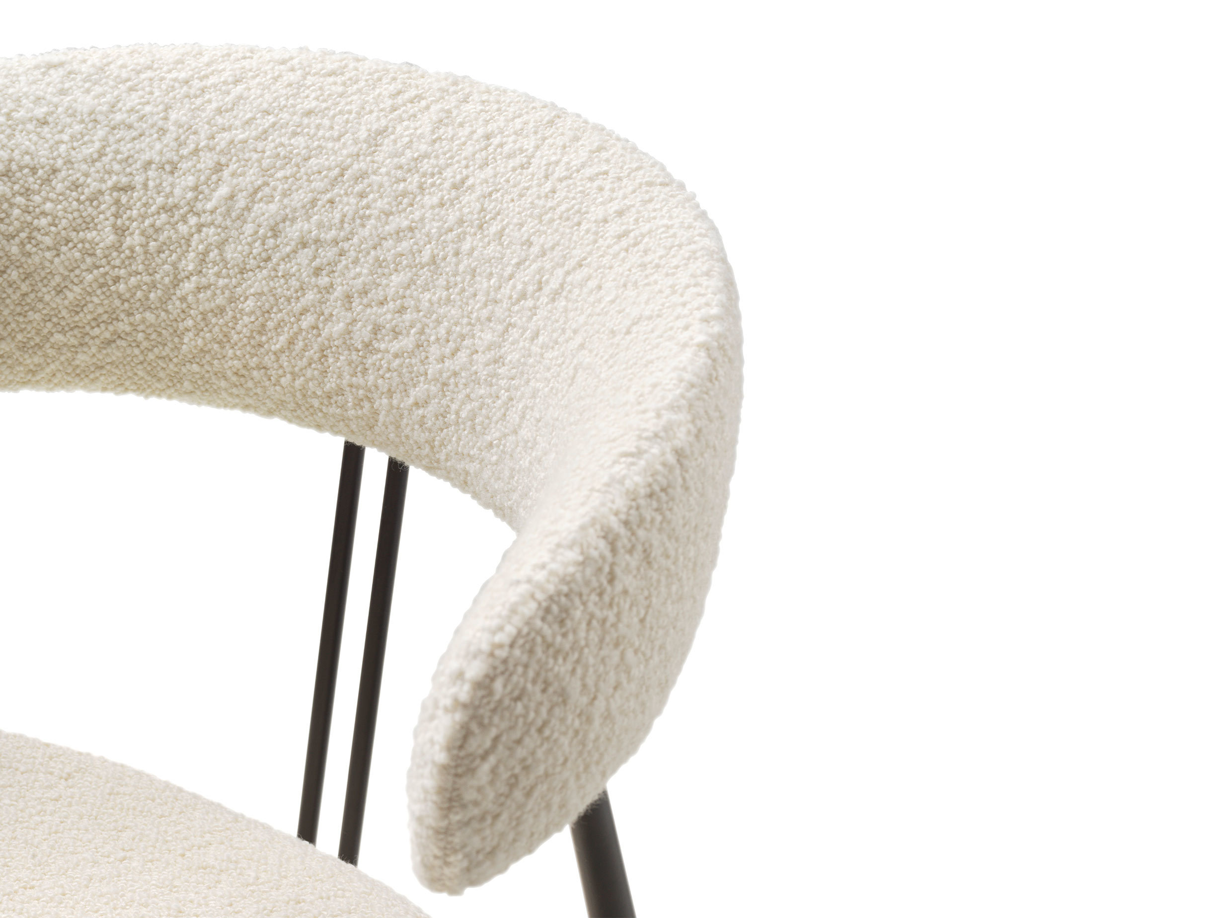 Gubi violin chair fully upholstered story 1