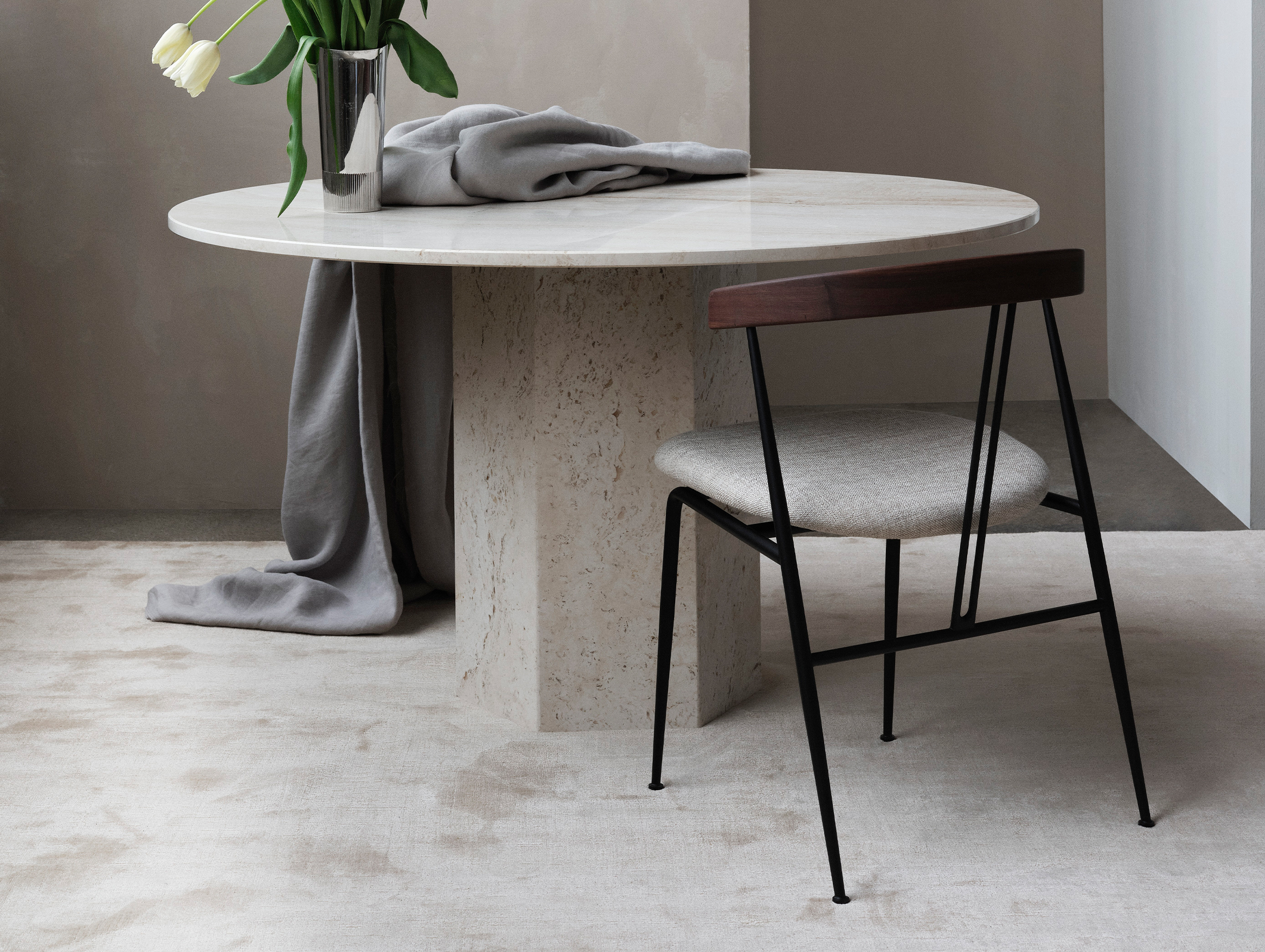 Gubi violin chair story 2