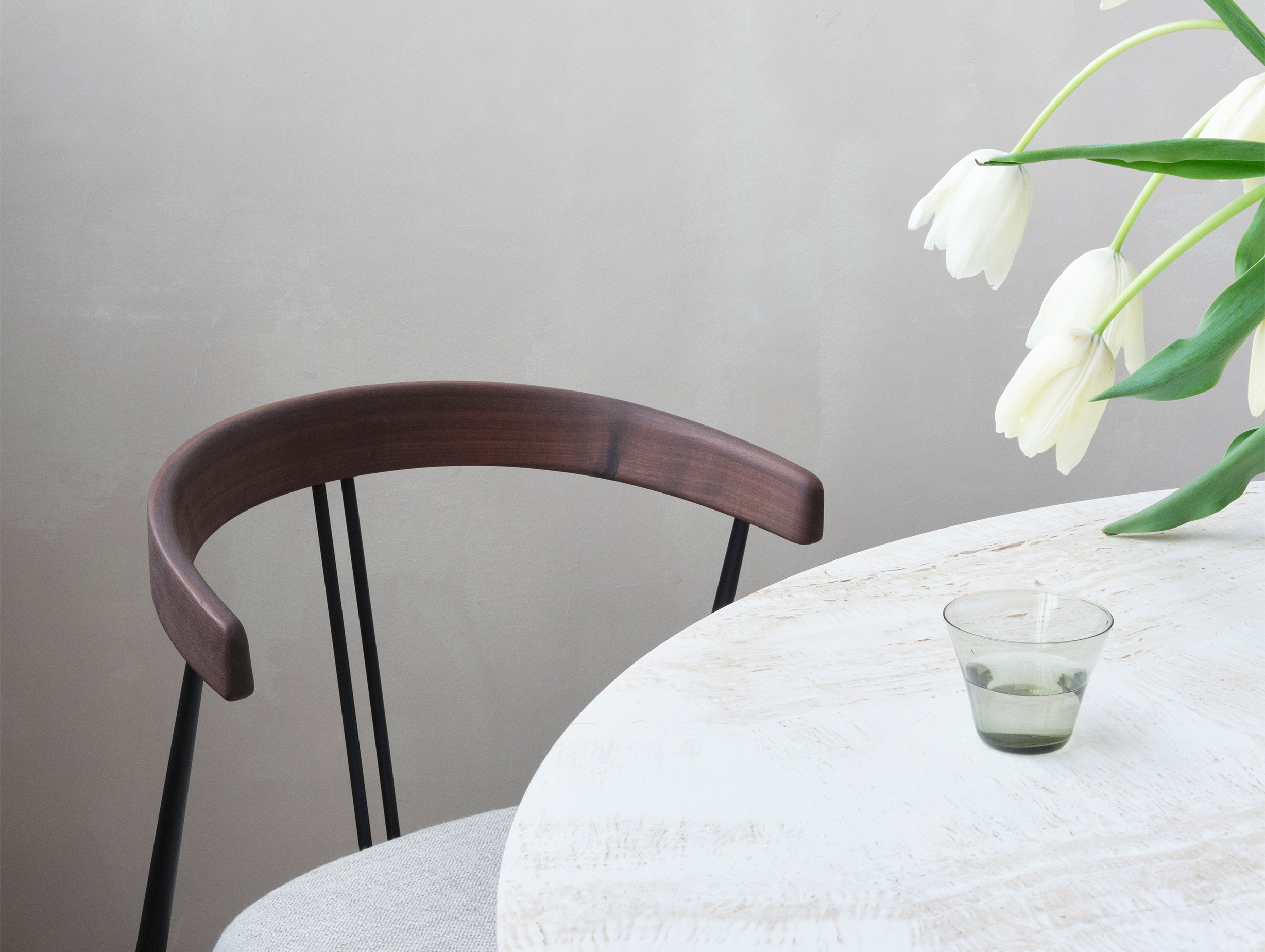 Gubi violin chair story 3