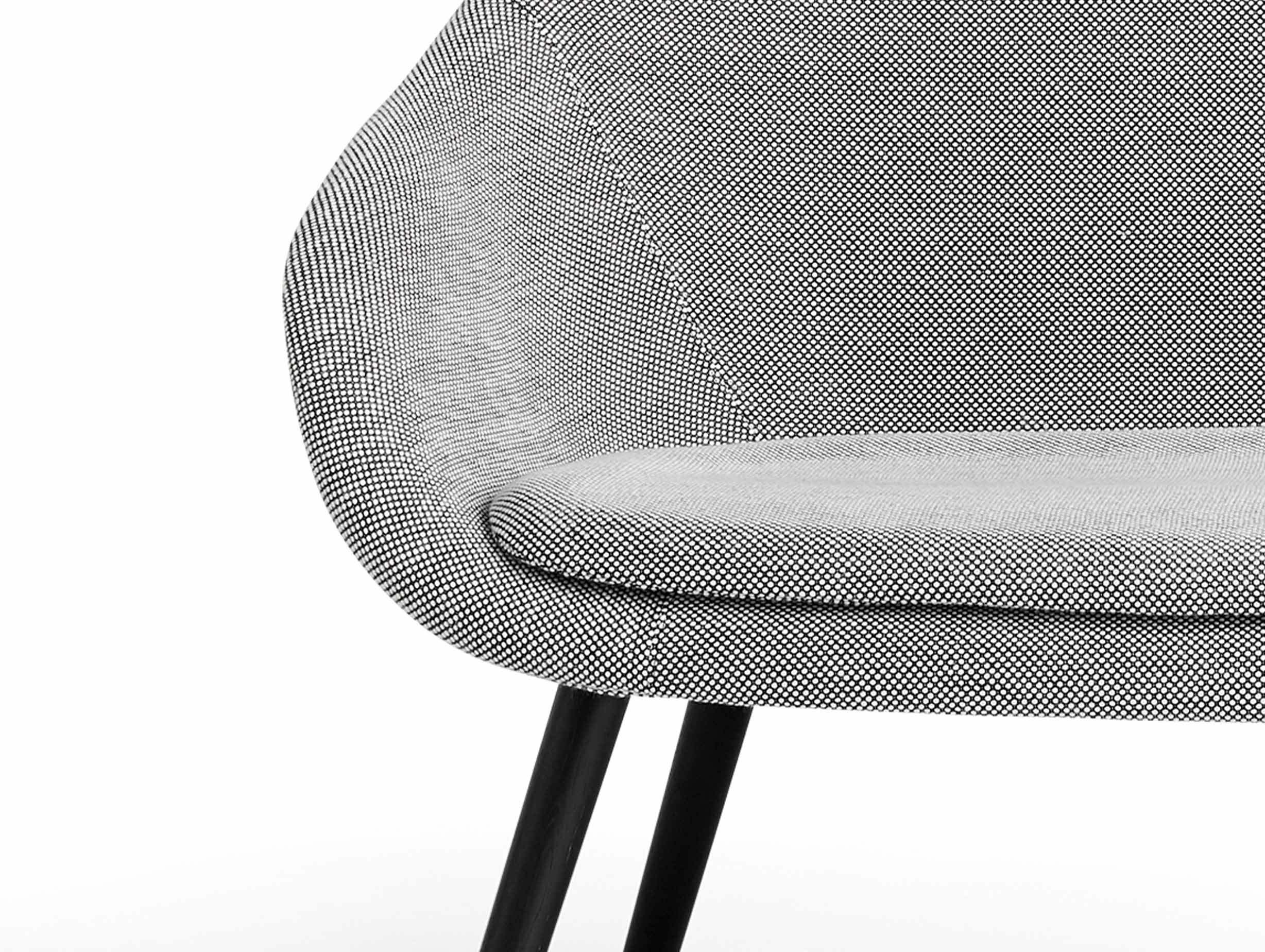 Hay Dot 1682 Black Stained Close Up