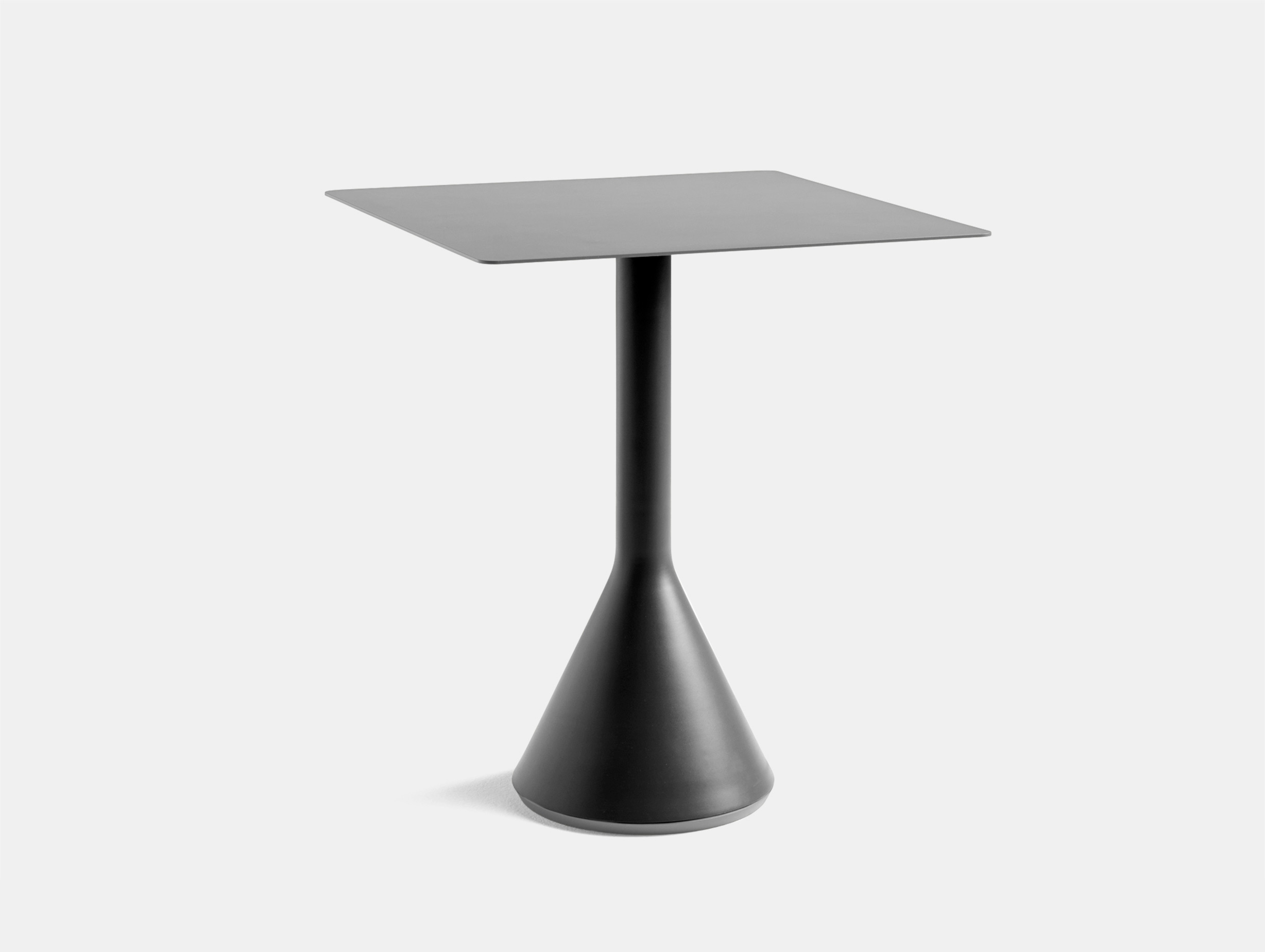 Hay palissade cone square black