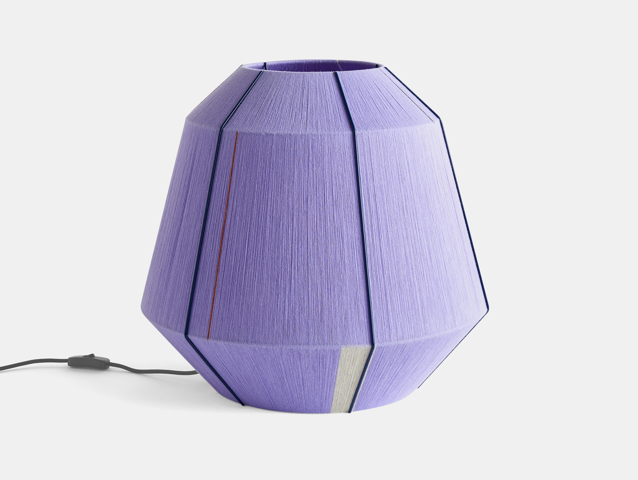 Hay bonbon 500 lavender table