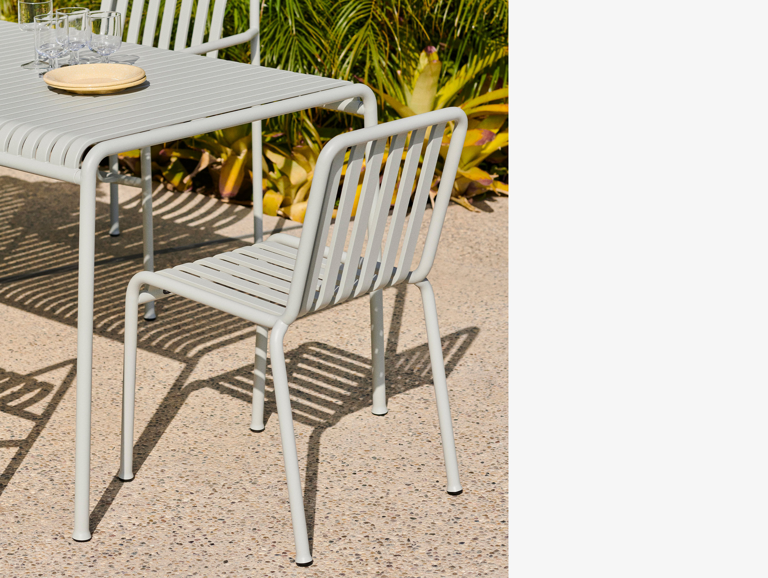 Hay bouroullec palissade table chair lifestyle3