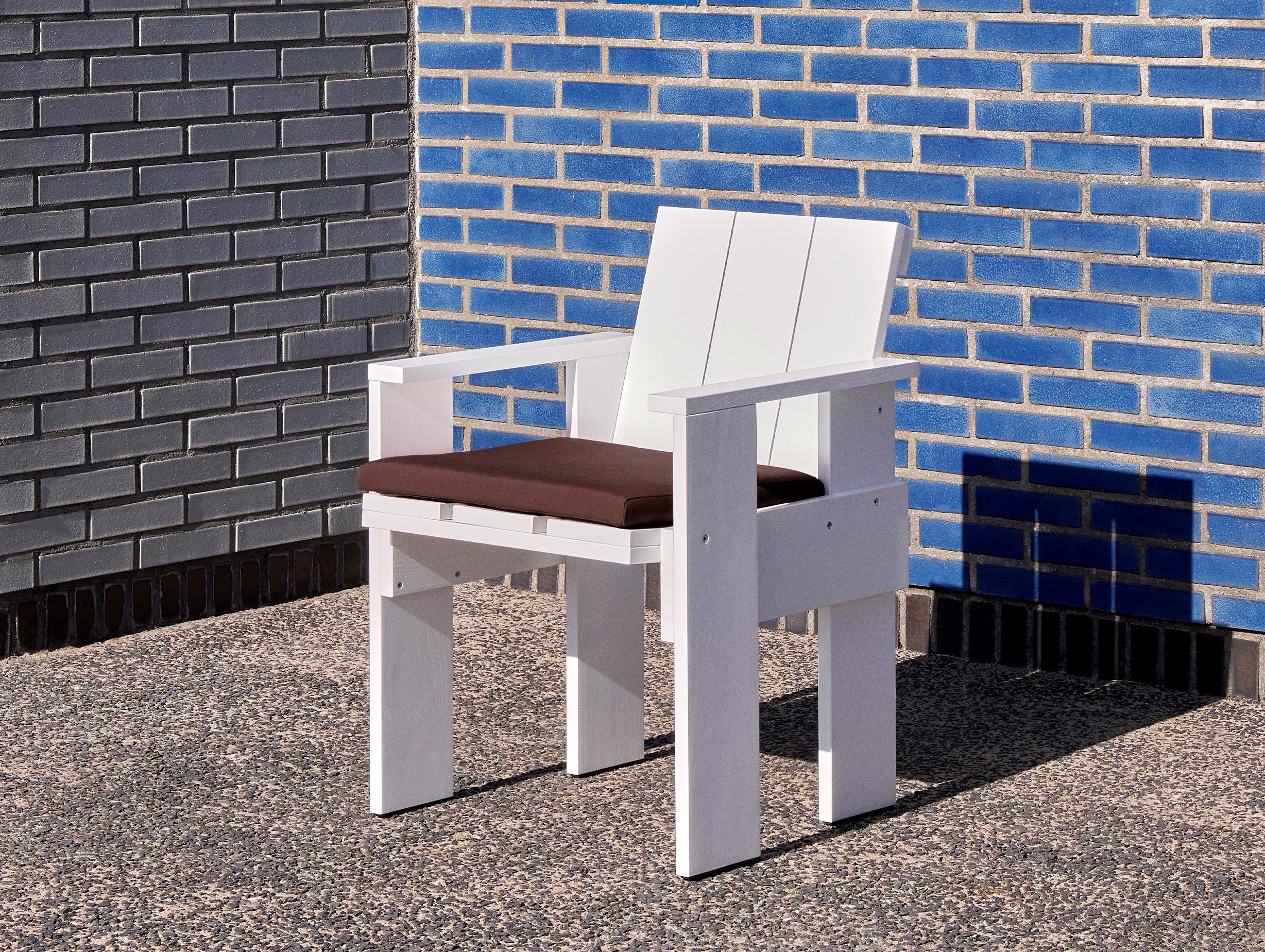 Hay crate dining cushion lifestyle