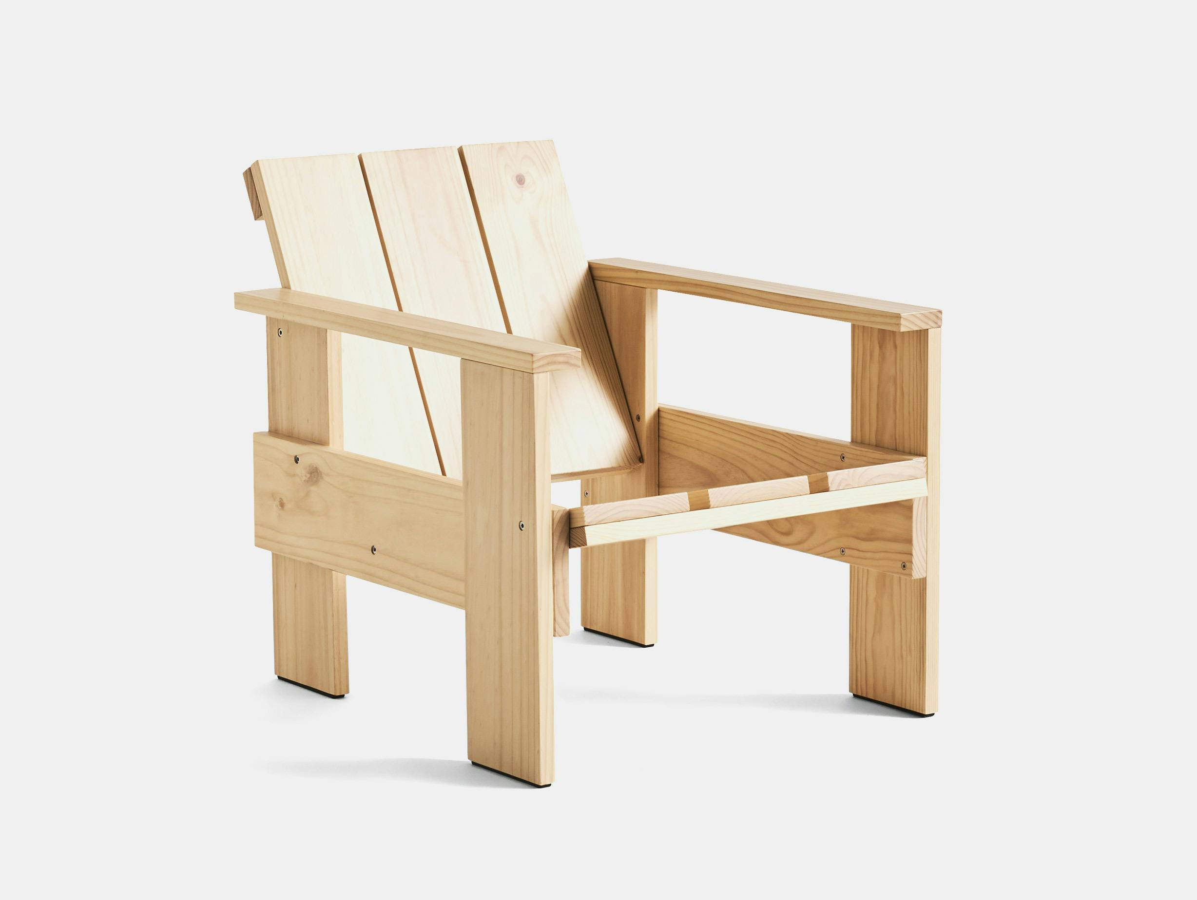 Hay crate outdoor lounge chair pine