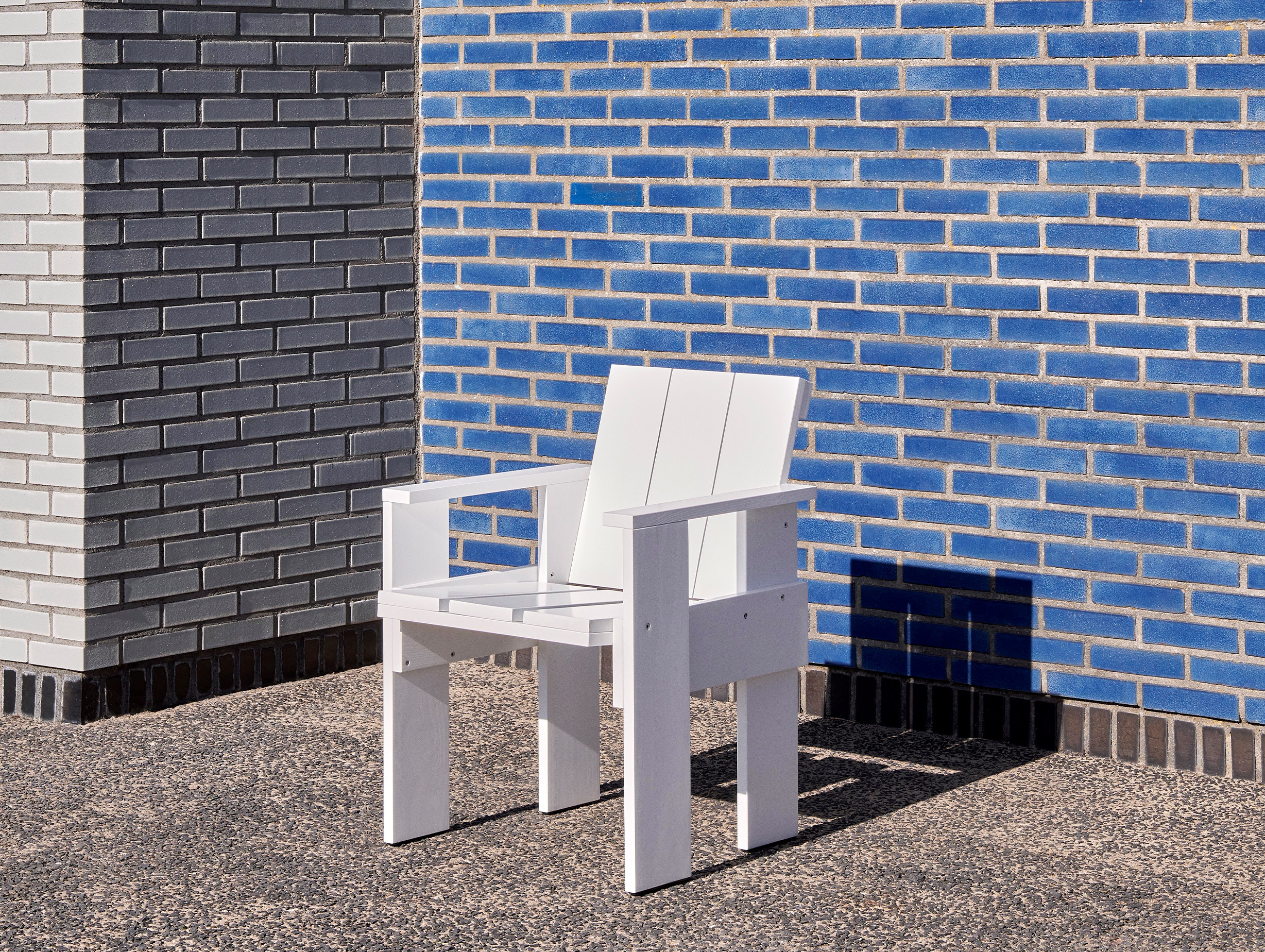 Hay gerrit rietveld crate dining chair lifestyle3