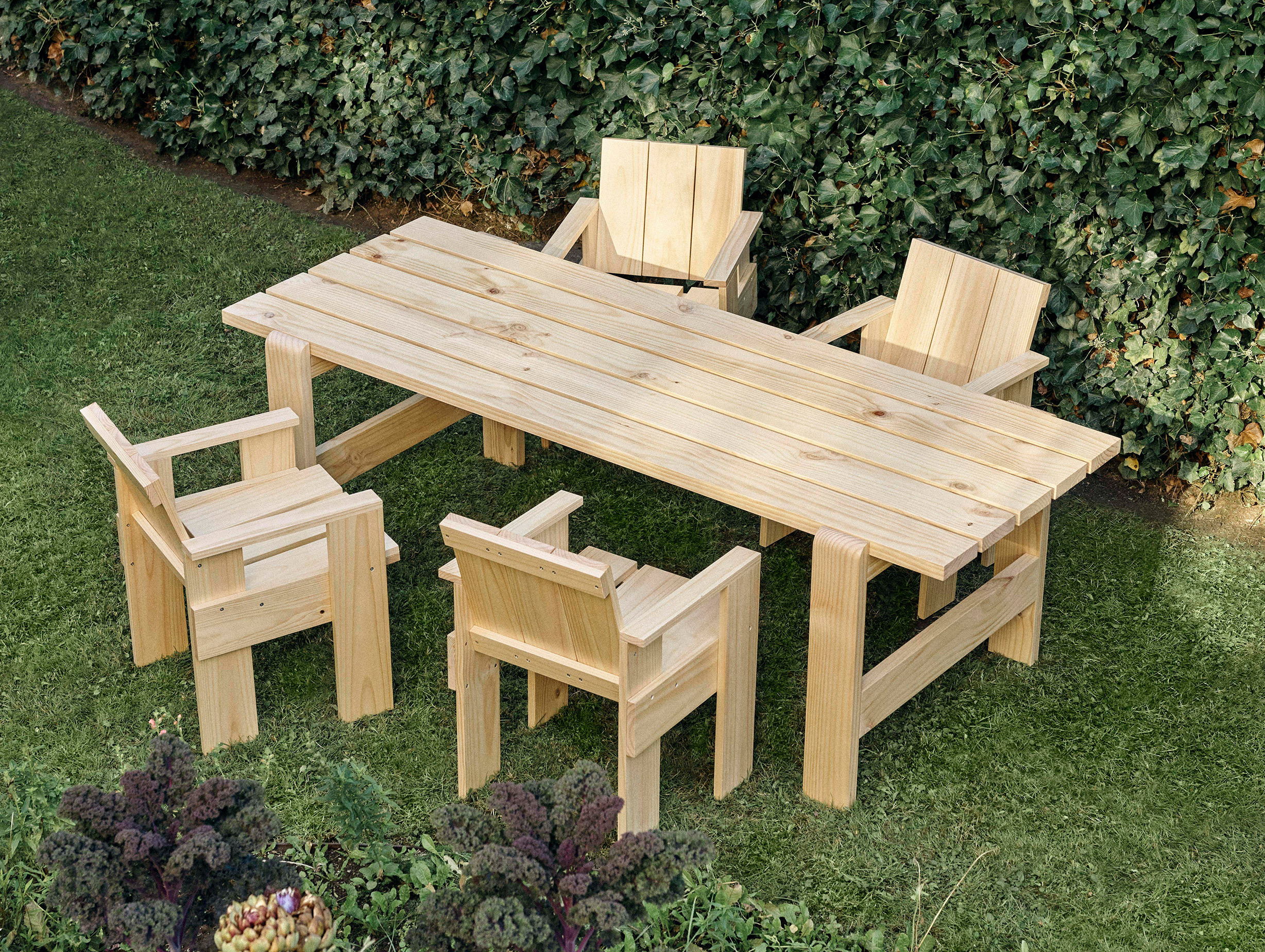 Hay gerrit rietveld crate dining chair lifestyle5