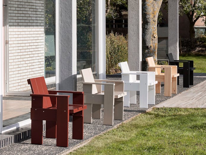 Hay gerrit rietveld crate dining chair lifestyle6